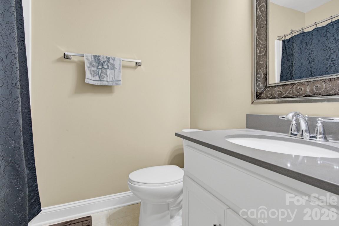 125 Leeward Shoals Lane — Mooresville