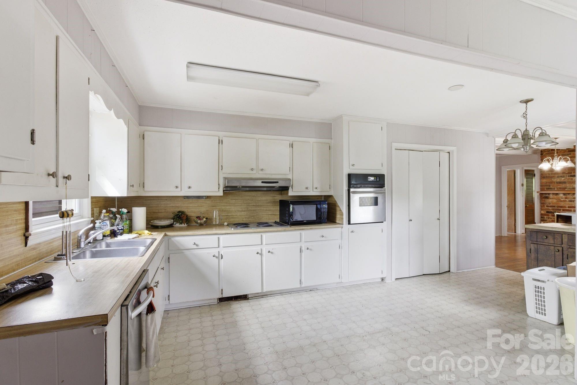 748 Emorywood Avenue — Rock Hill