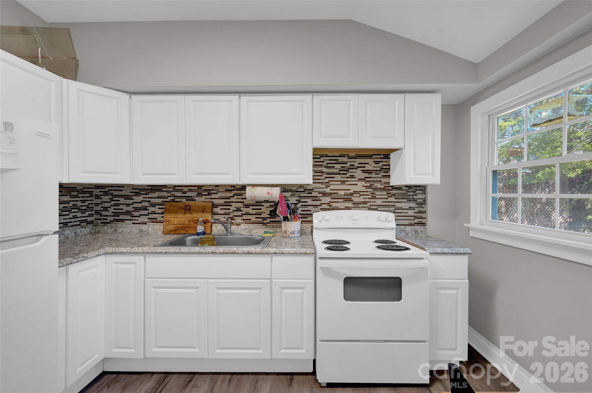 723 F Avenue SE — Hickory