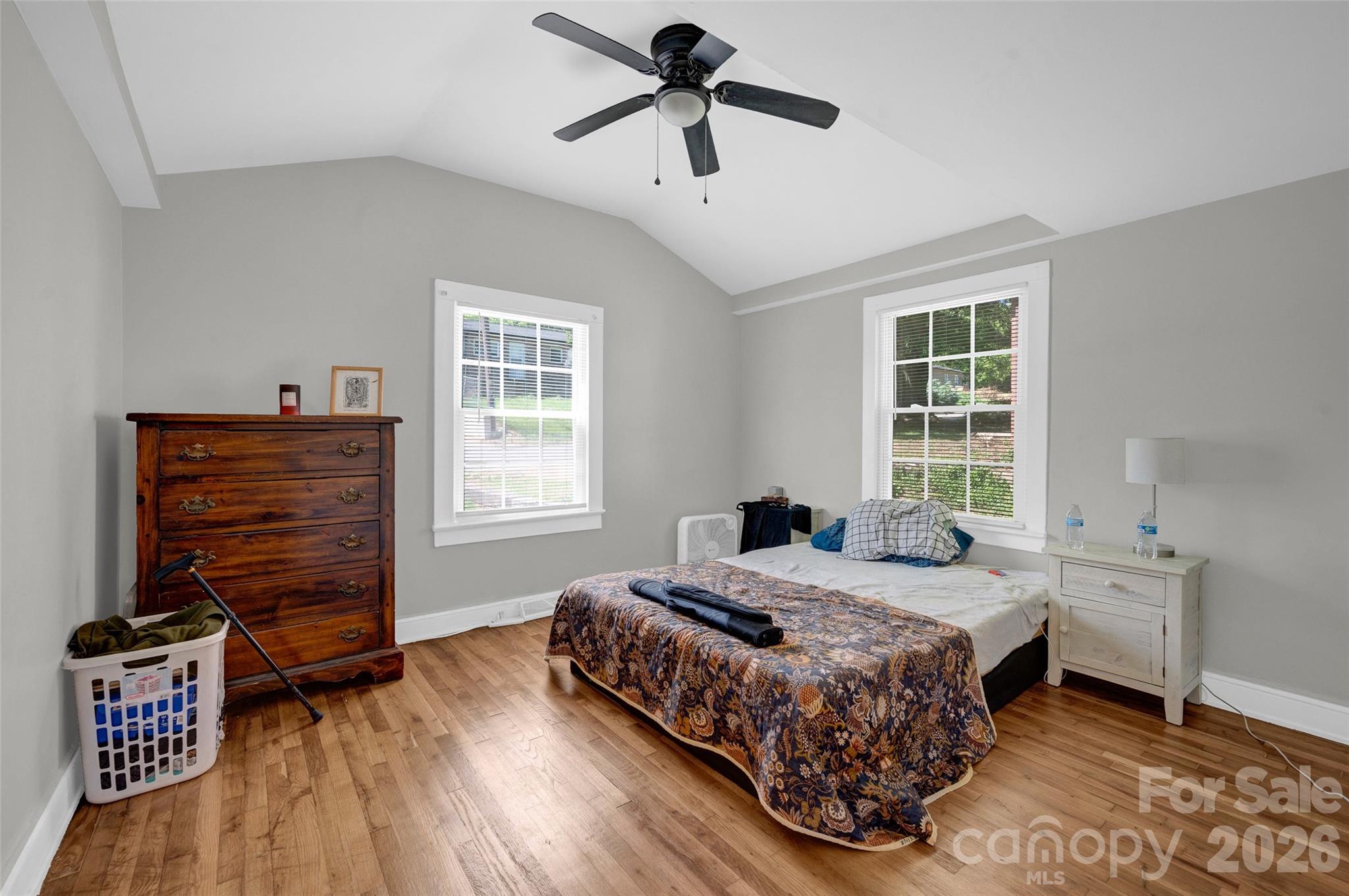 723 F Avenue SE — Hickory