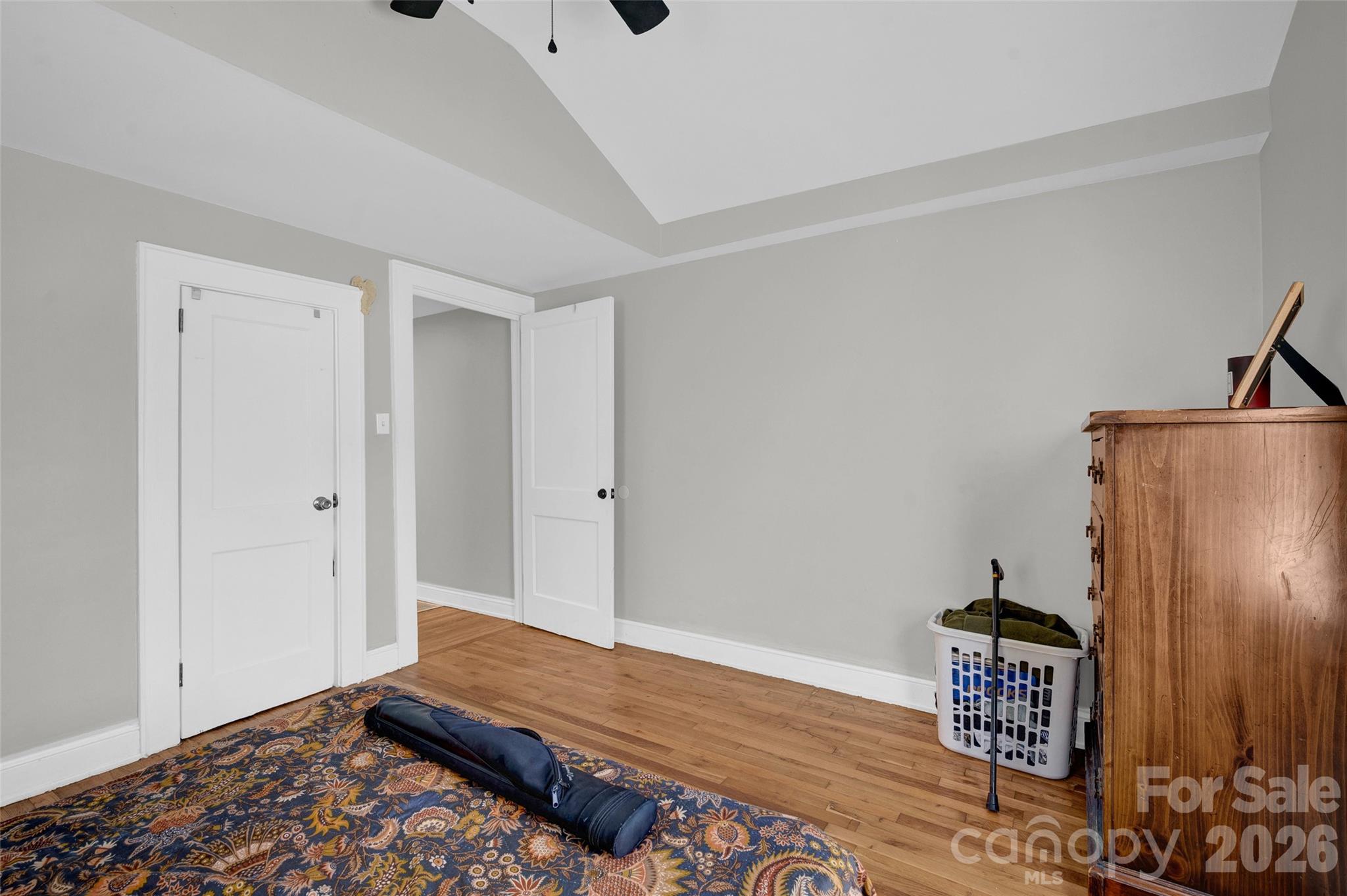 723 F Avenue SE — Hickory