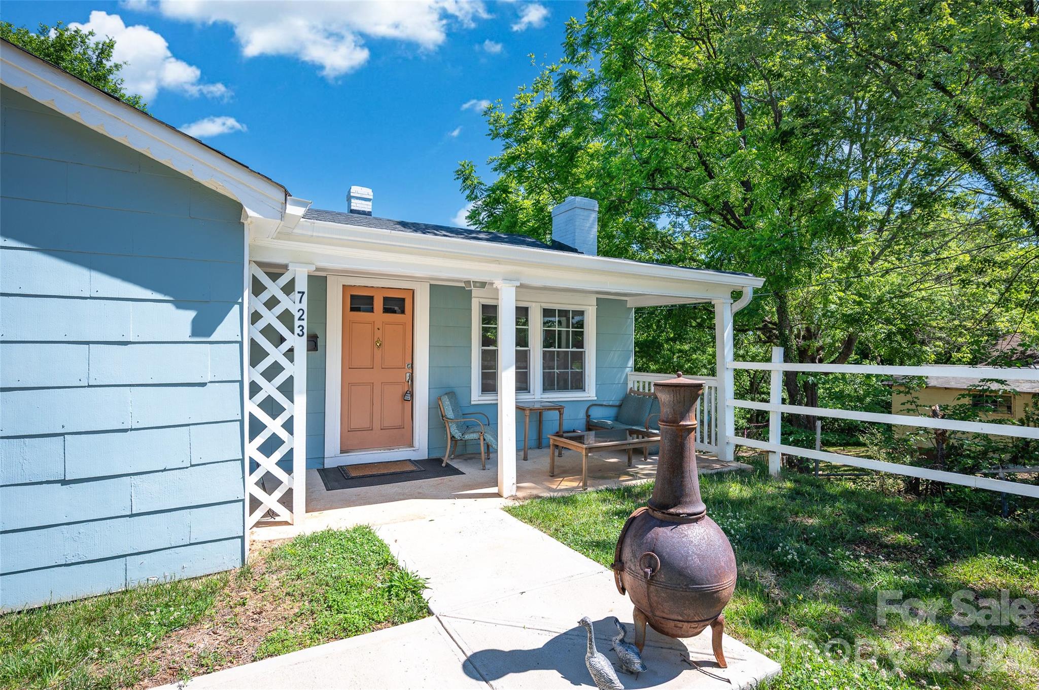 723 F Avenue SE — Hickory