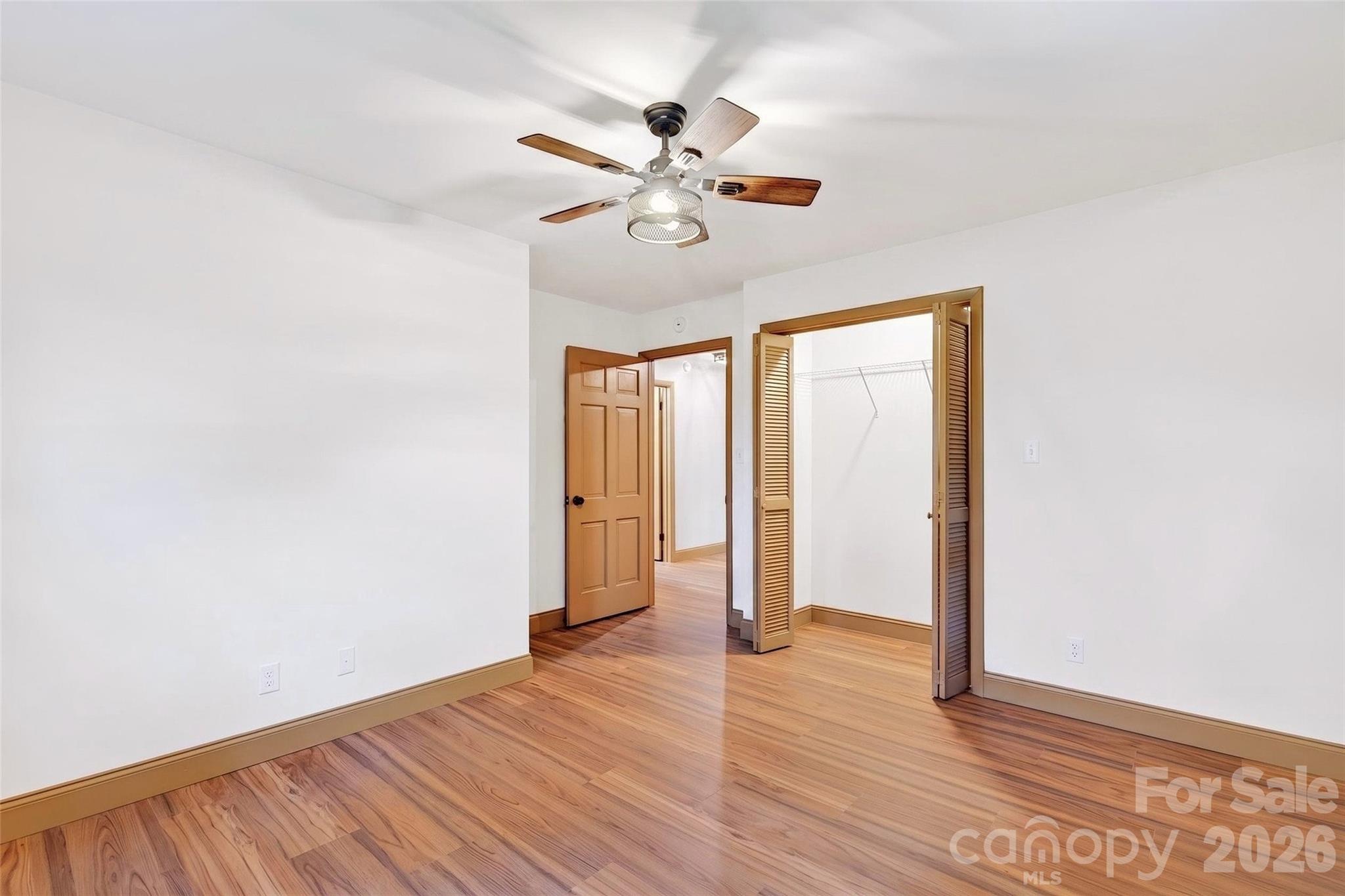 3781 S 226 Highway — Bakersville