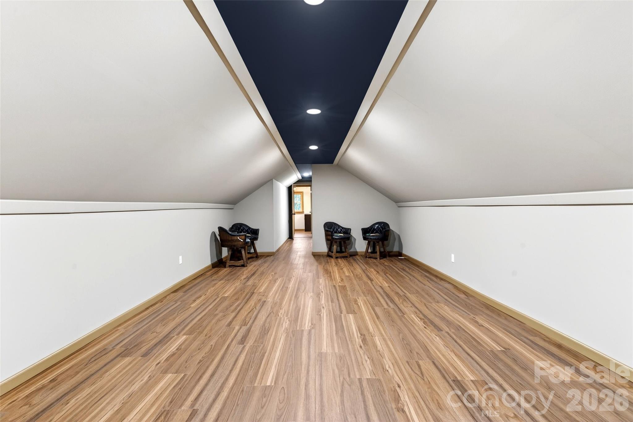 3781 S 226 Highway — Bakersville