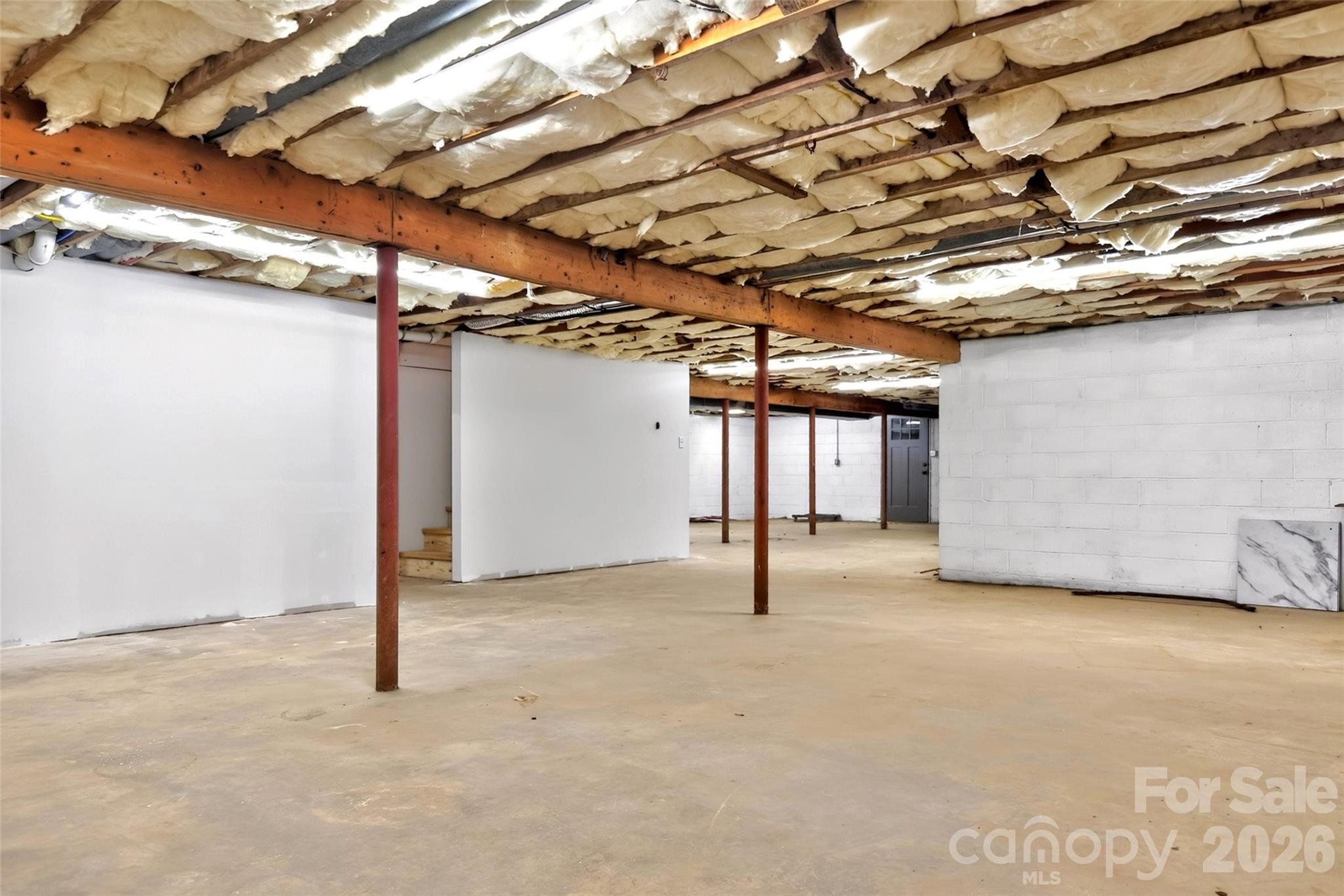 3781 S 226 Highway — Bakersville