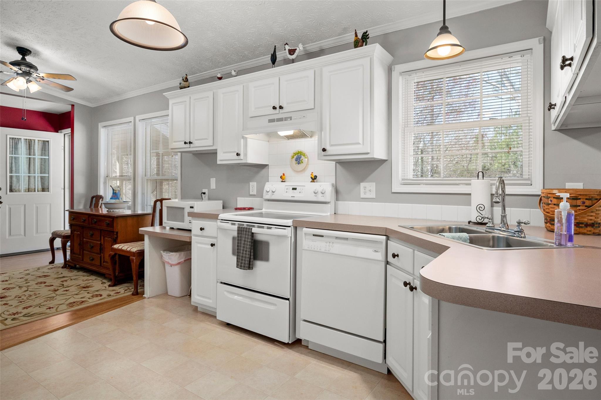 2504 Cottage Lane — Liberty Hill