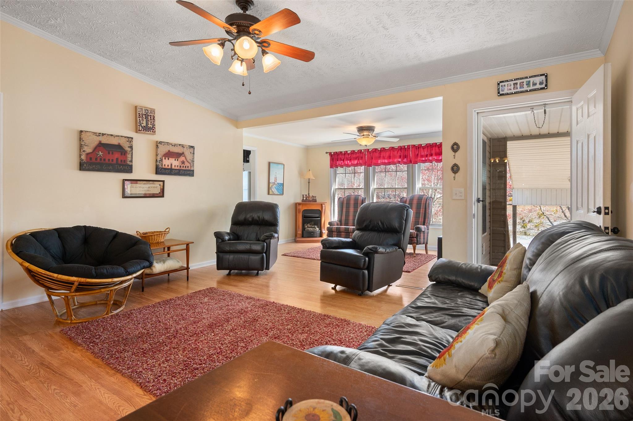 2504 Cottage Lane — Liberty Hill
