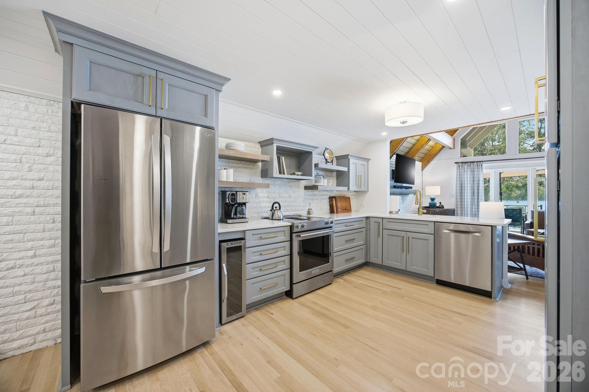 450 Mainsail Road — Salisbury
