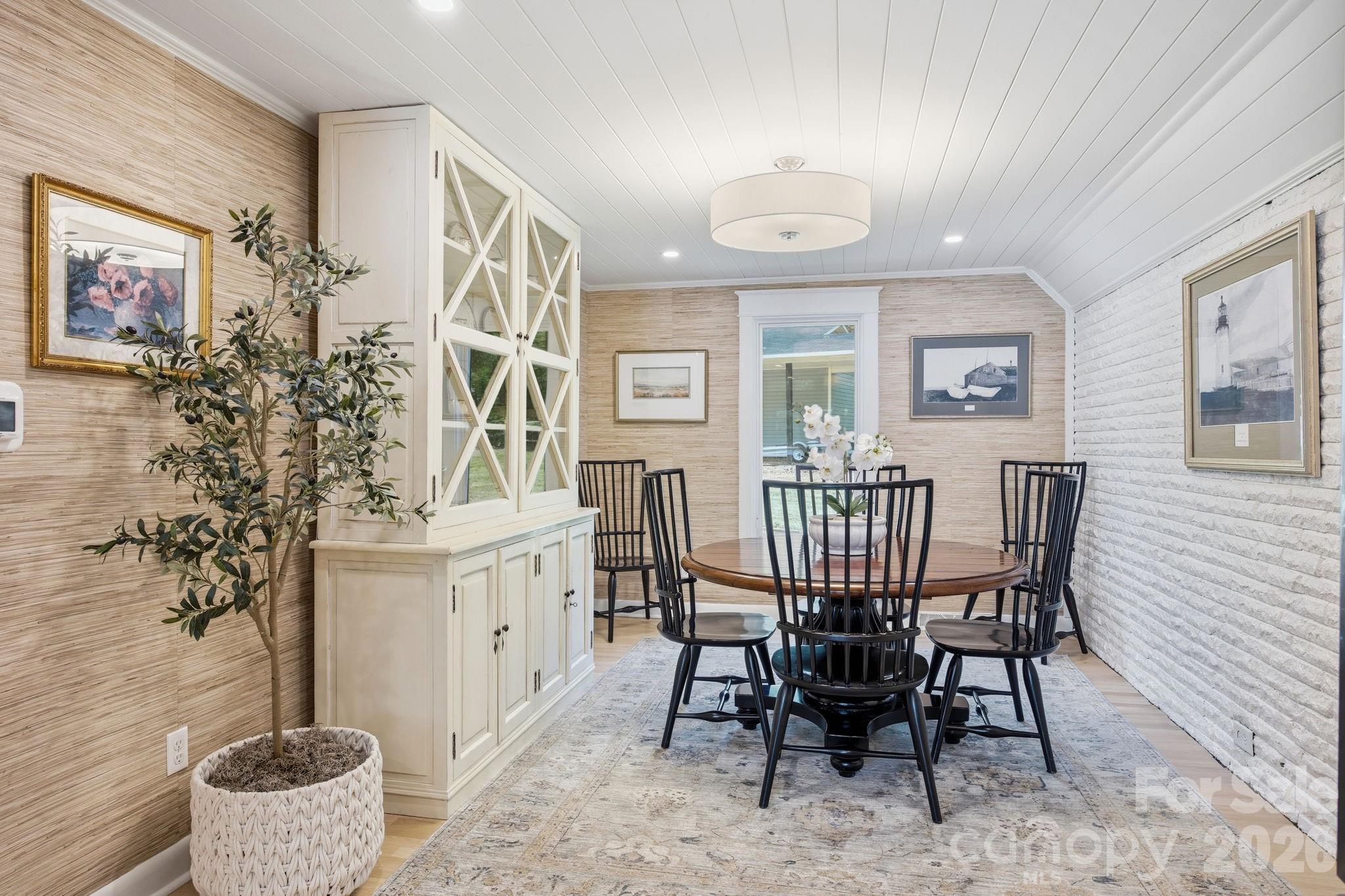 450 Mainsail Road — Salisbury