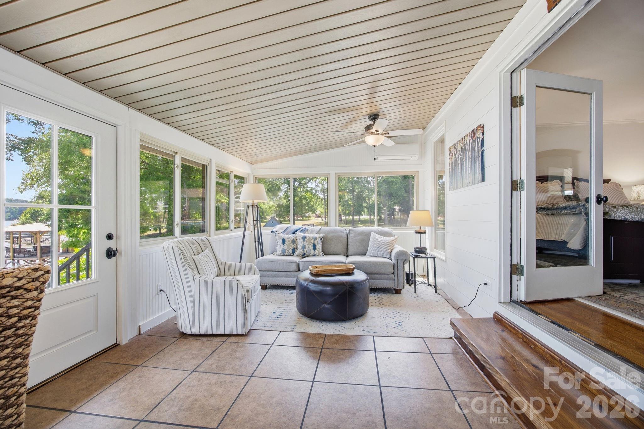 450 Mainsail Road — Salisbury