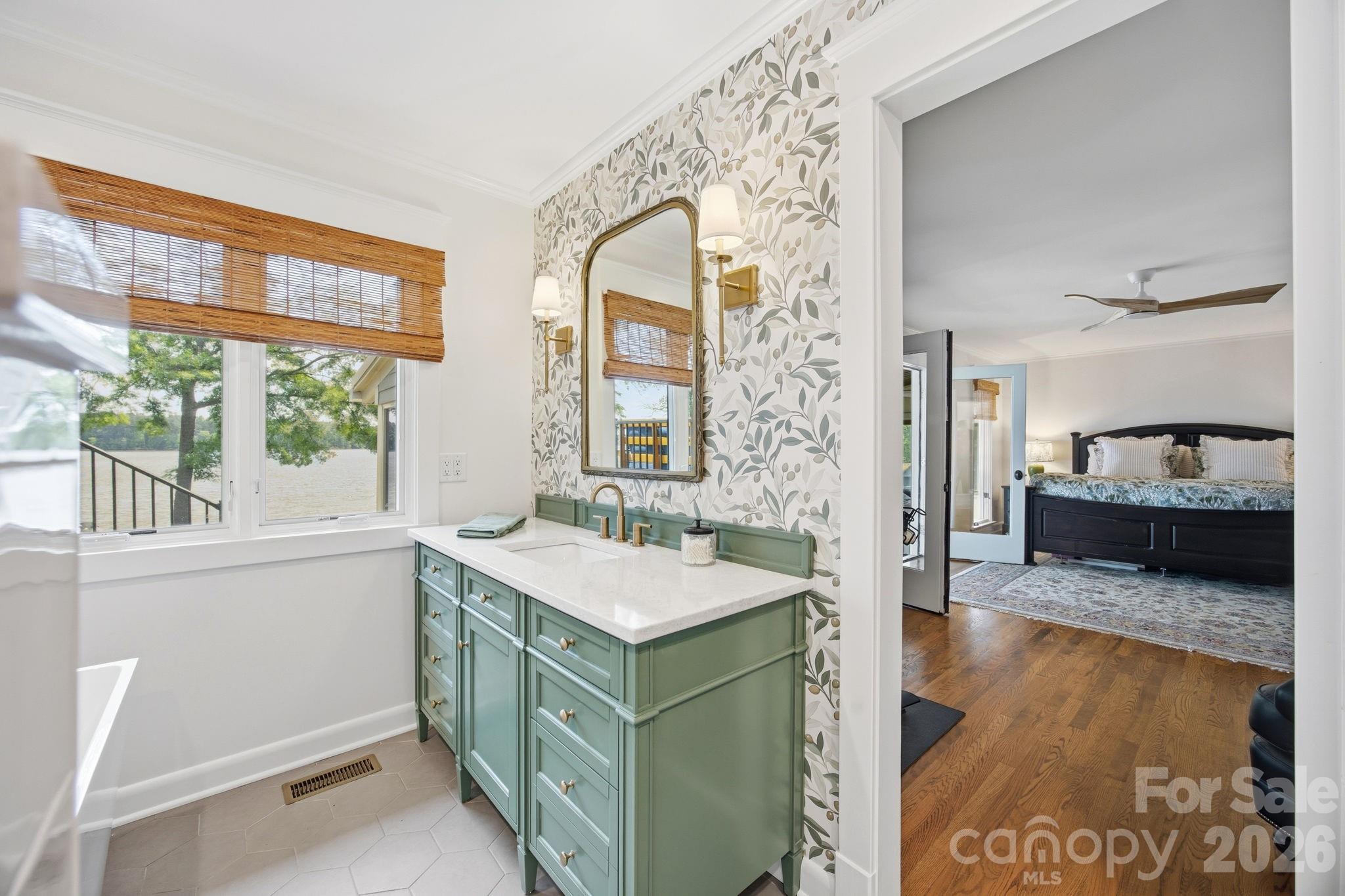 450 Mainsail Road — Salisbury