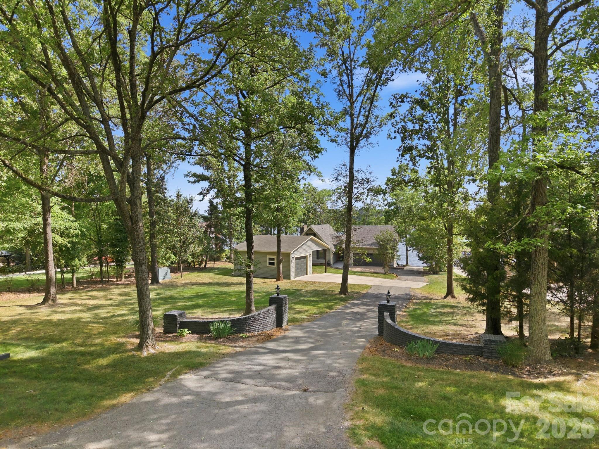 450 Mainsail Road — Salisbury
