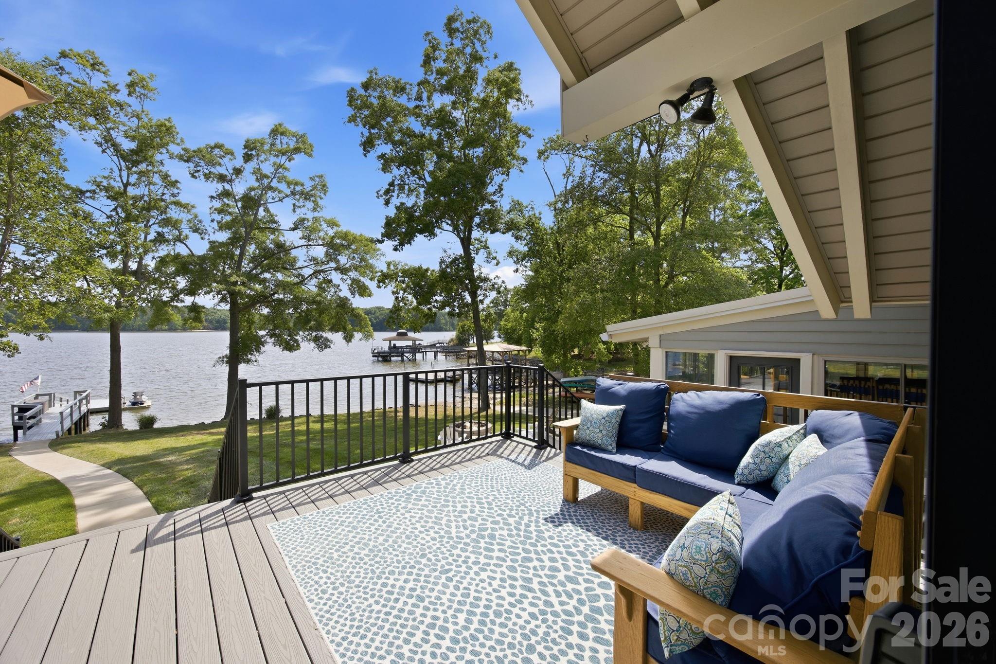 450 Mainsail Road — Salisbury