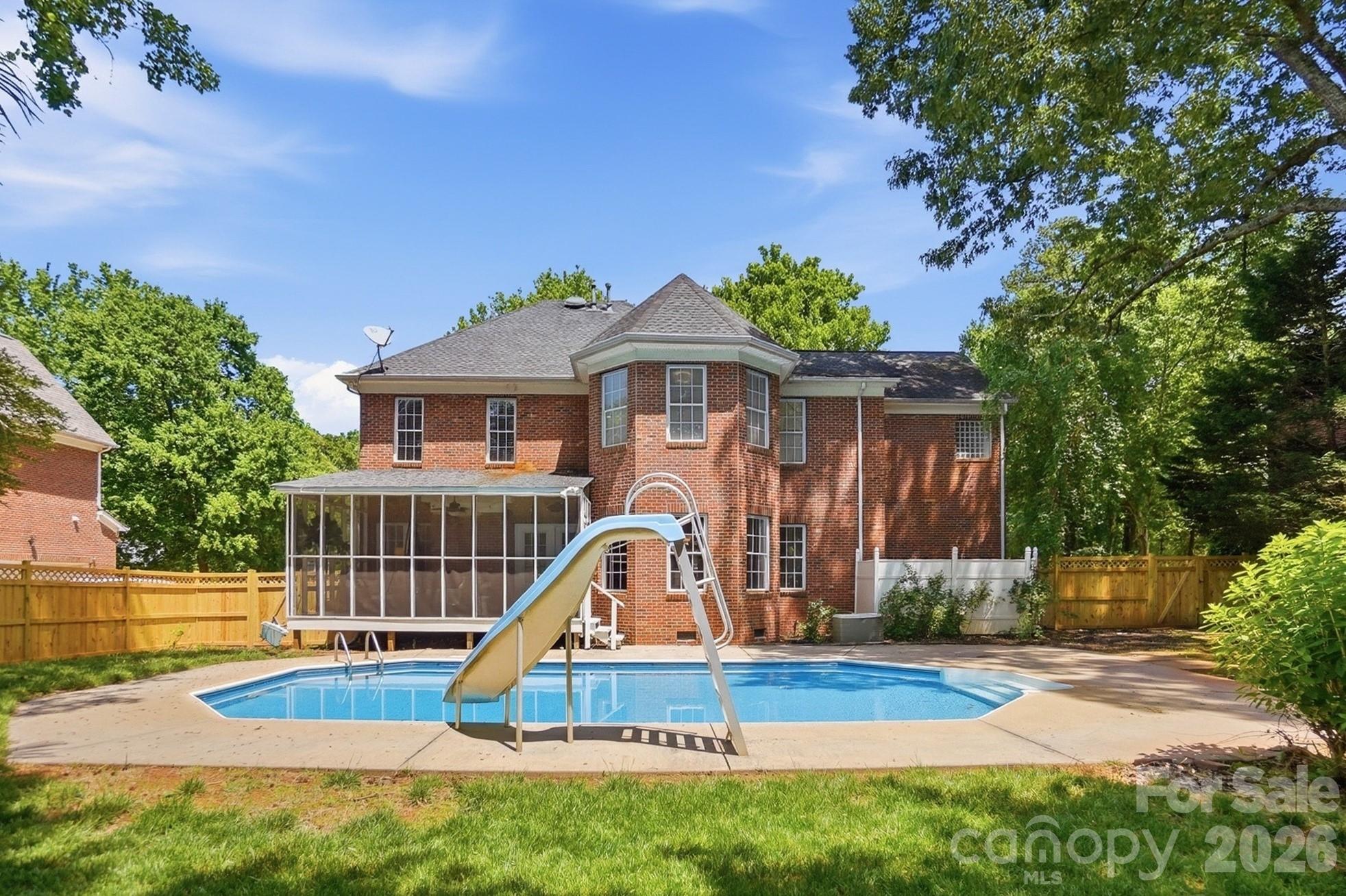 7126 Weddington Brook Drive — Matthews