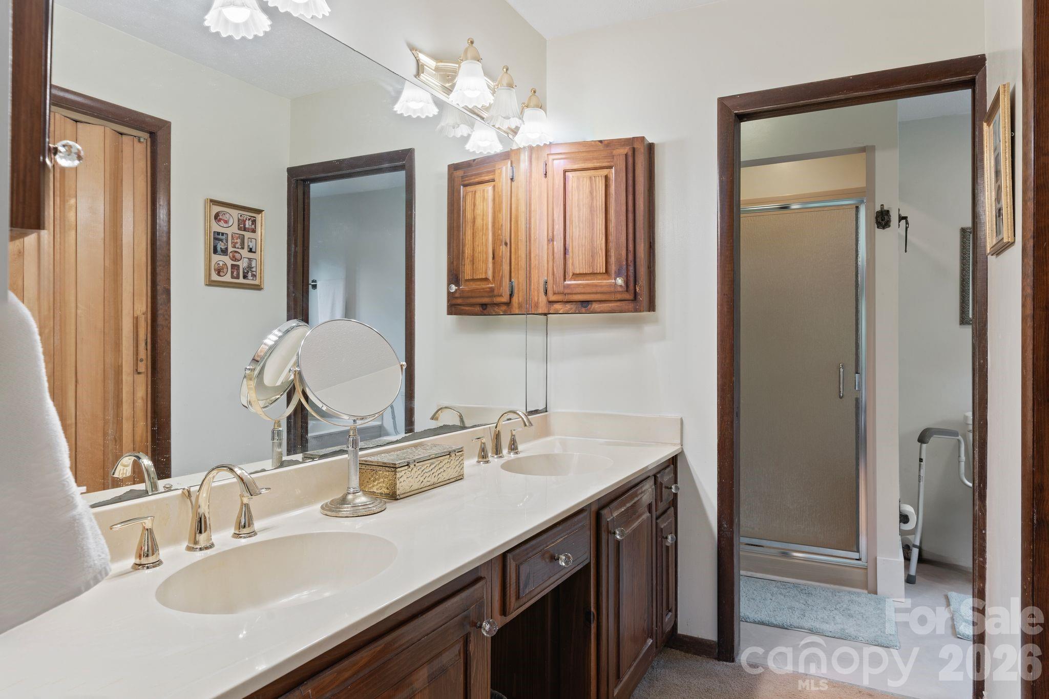 415 Reel Hollow Road — Marion