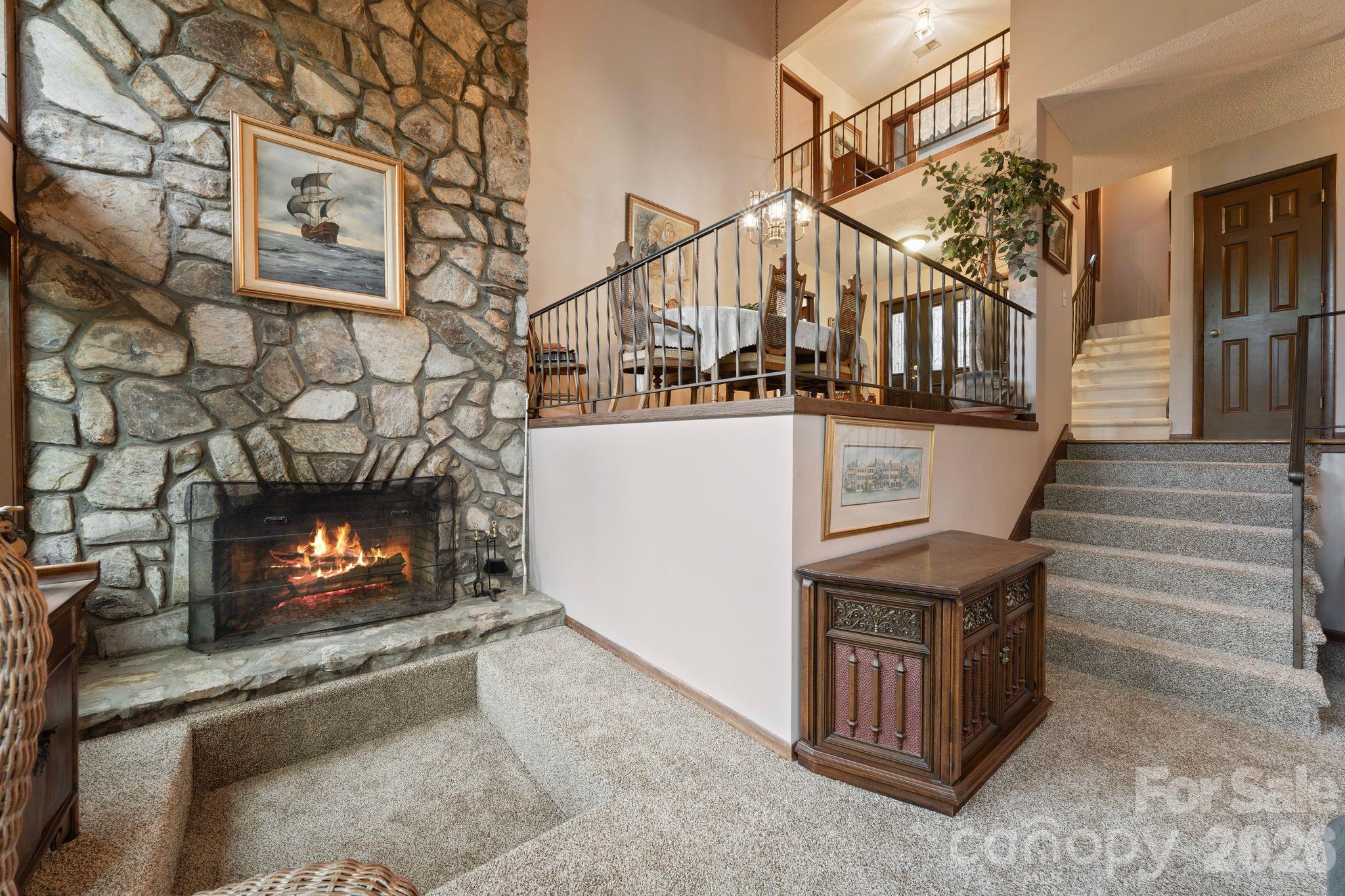 415 Reel Hollow Road — Marion