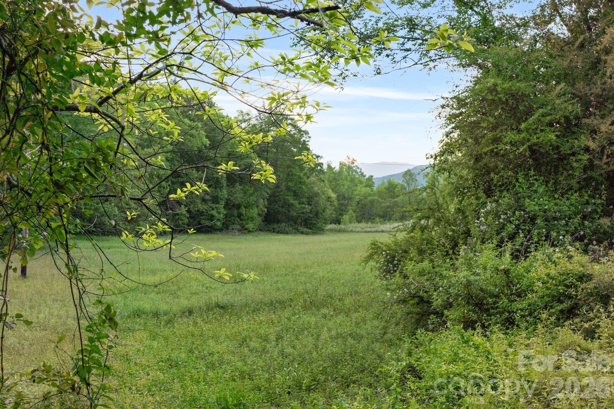 415 Reel Hollow Road — Marion