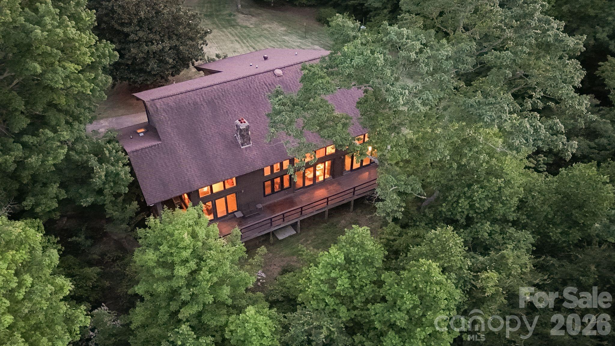 415 Reel Hollow Road — Marion