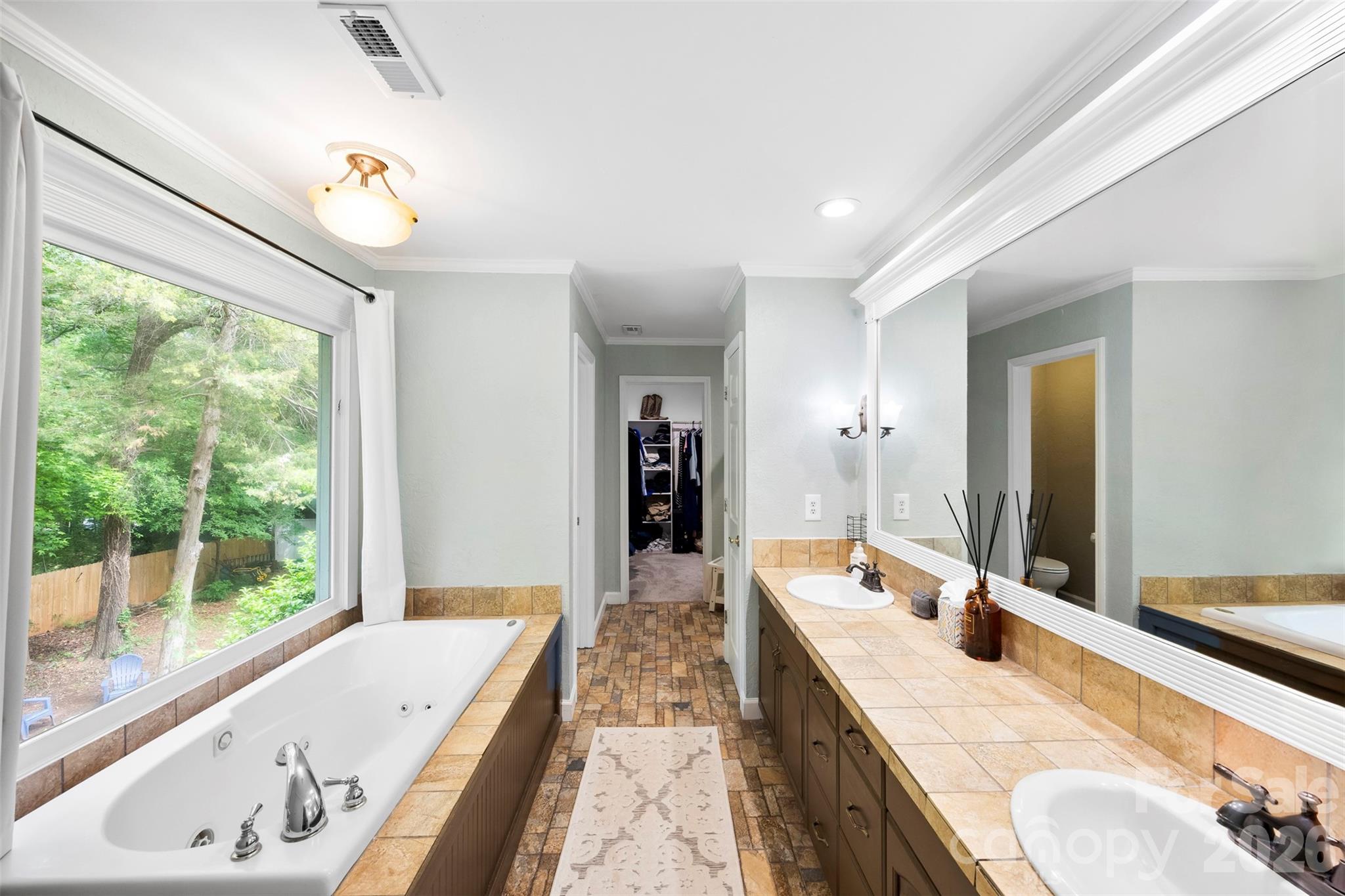 10112 Windtree Lane — Charlotte