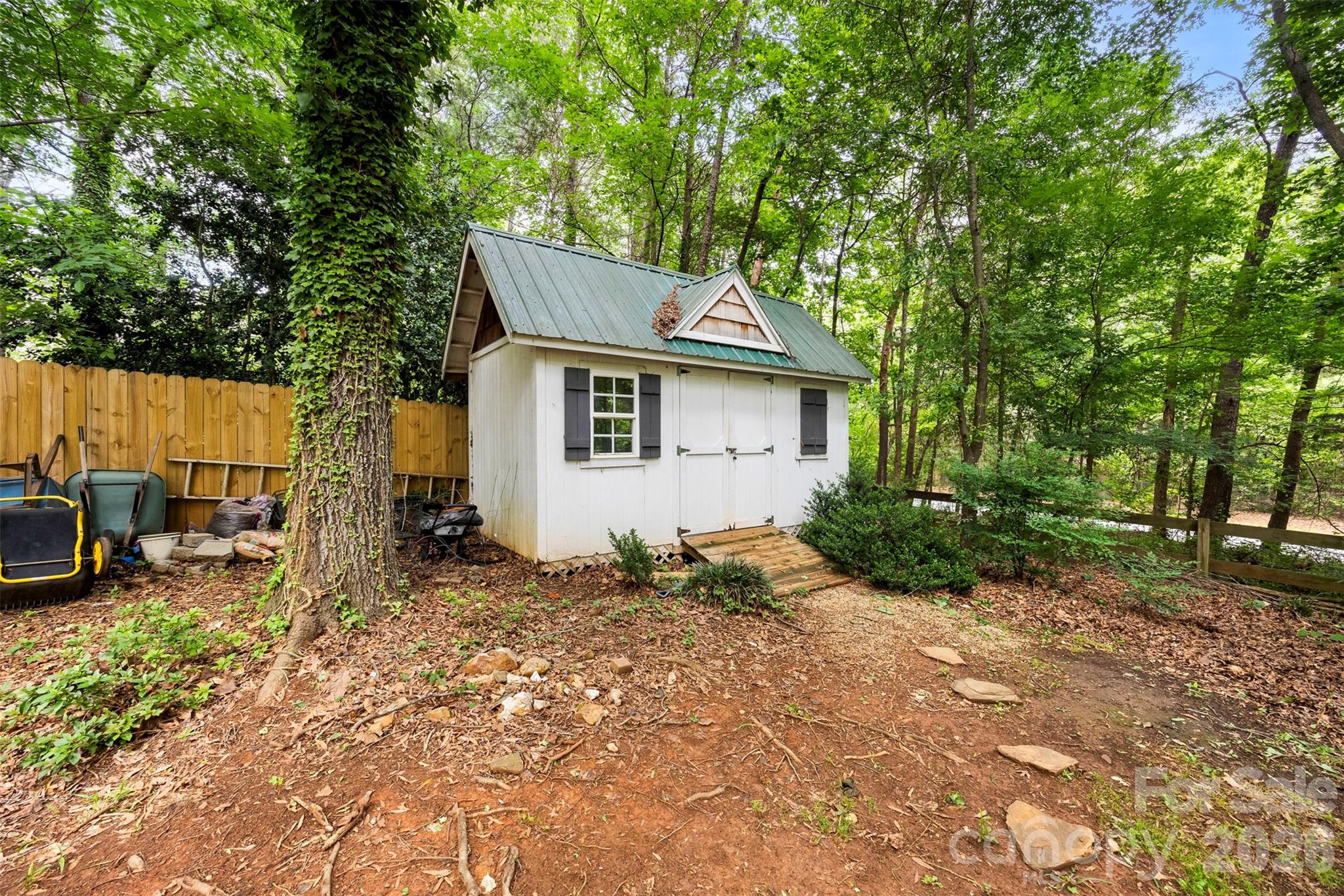 10112 Windtree Lane — Charlotte