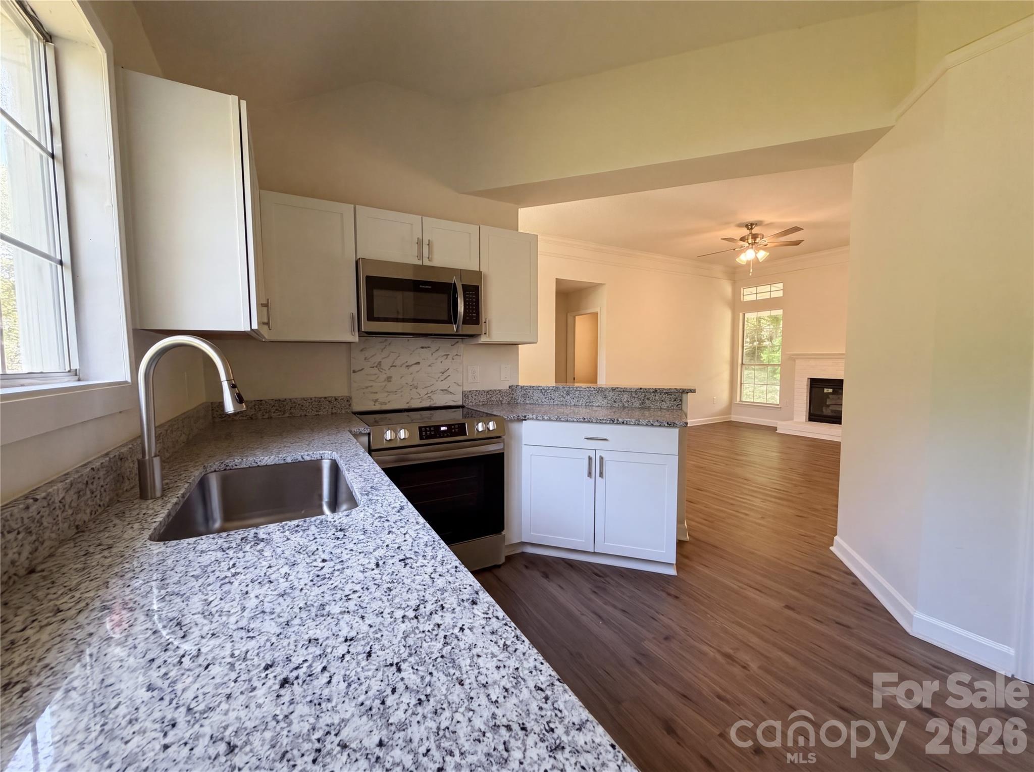 10530 Southern Oak Court — Charlotte