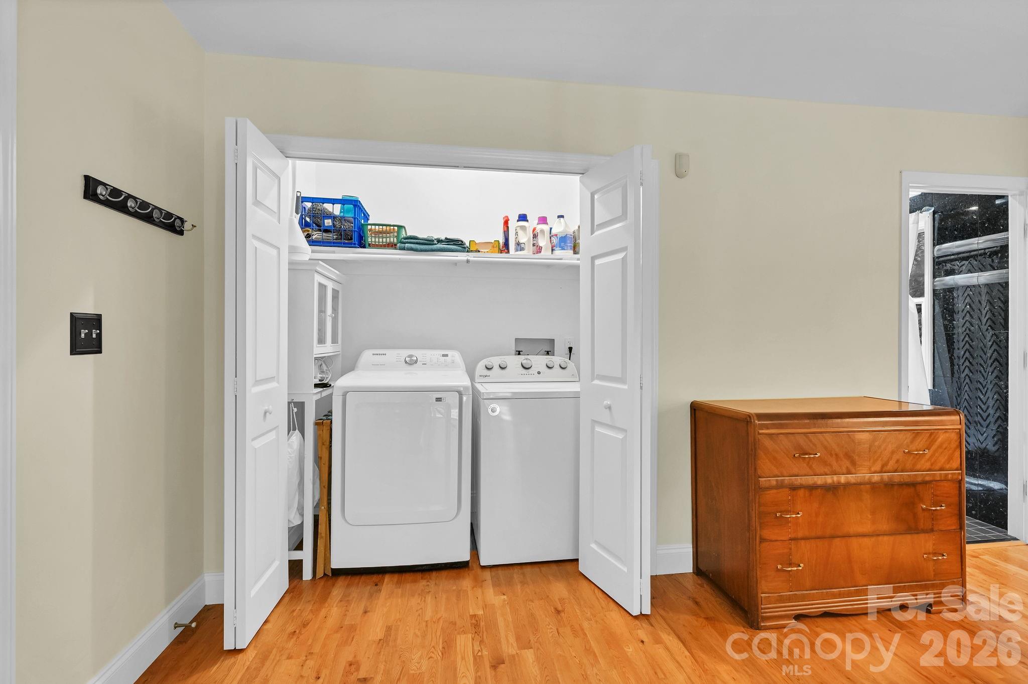 22 Robinhood Road — Asheville