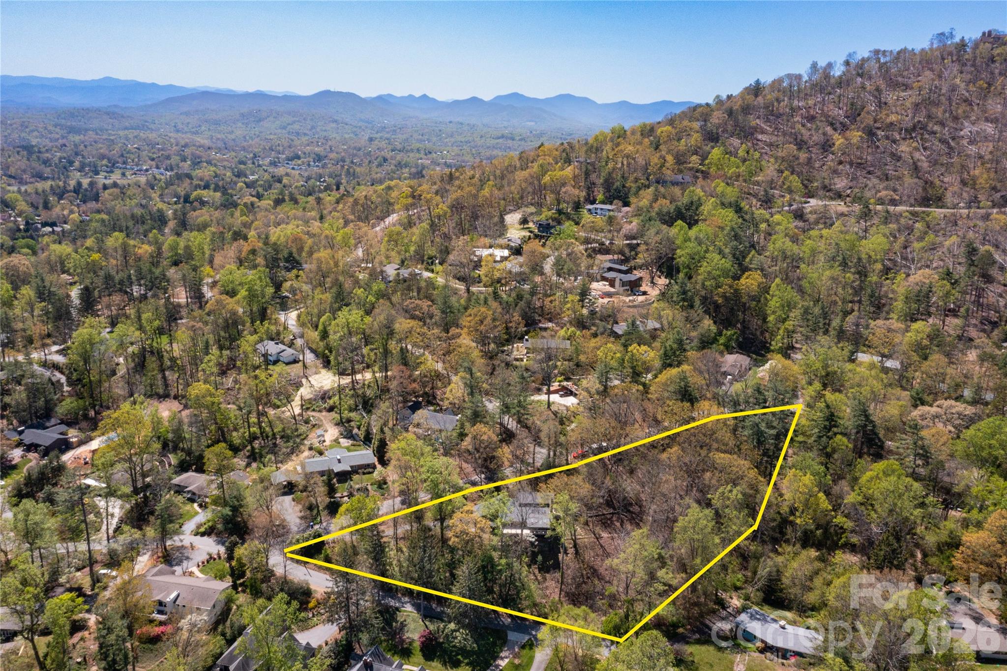 22 Robinhood Road — Asheville