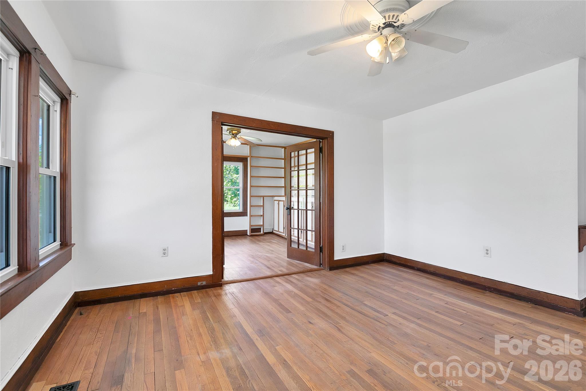 587 Old Hendersonville Highway — Brevard