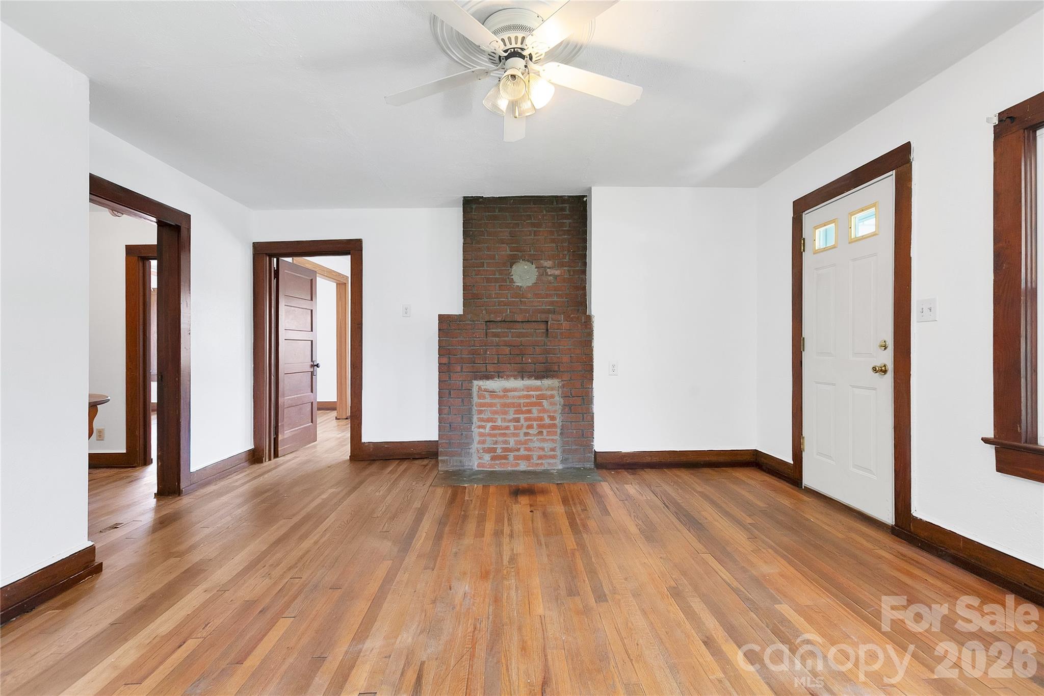 587 Old Hendersonville Highway — Brevard
