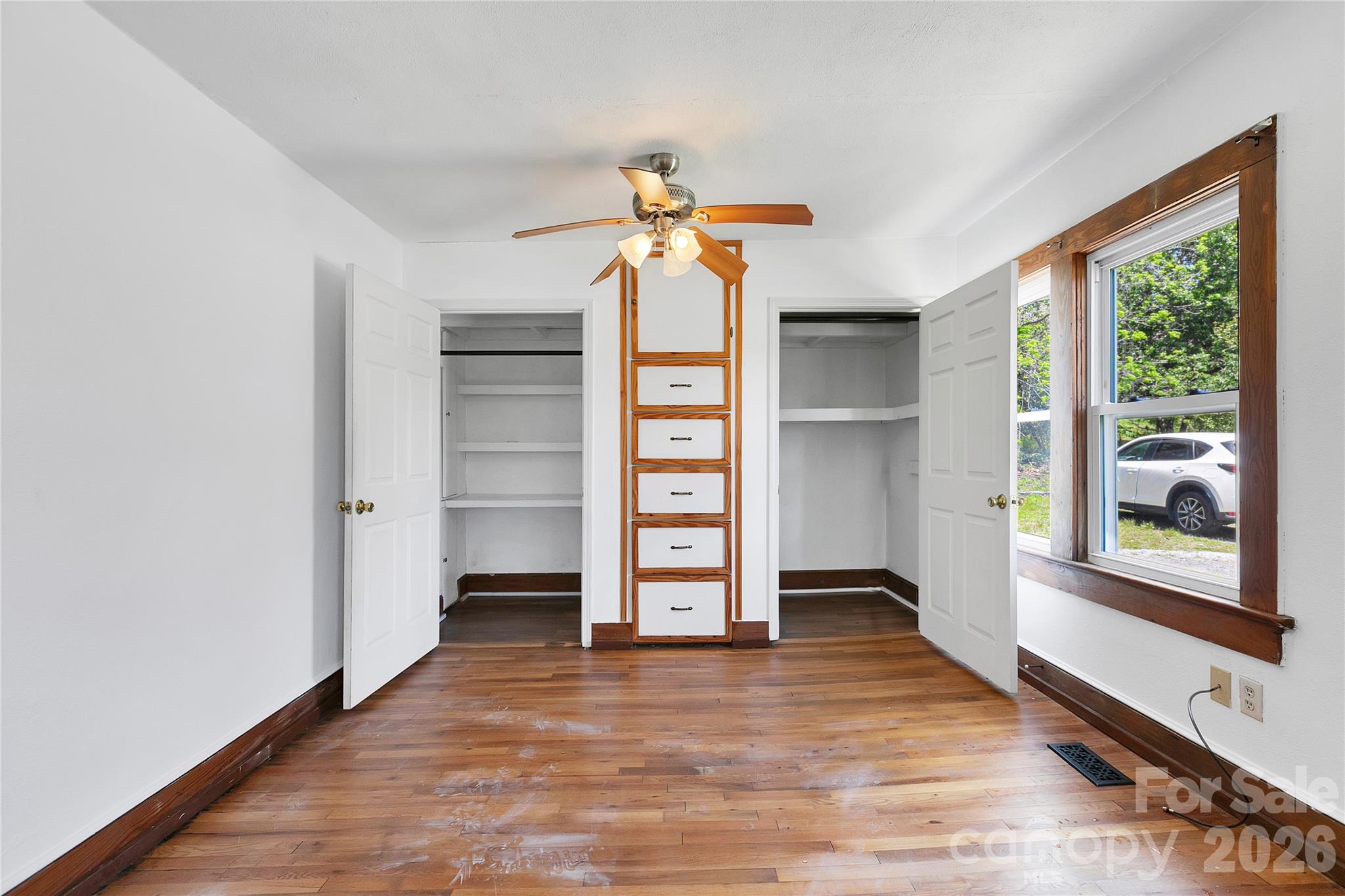 587 Old Hendersonville Highway — Brevard
