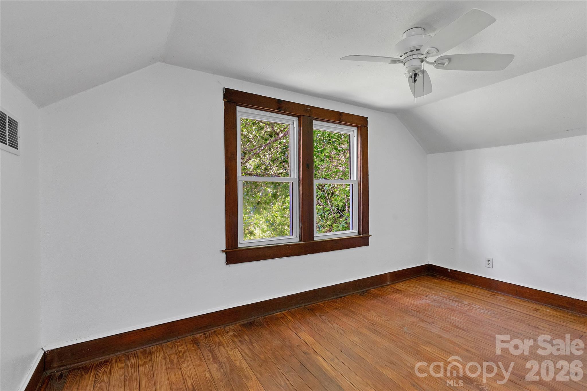 587 Old Hendersonville Highway — Brevard