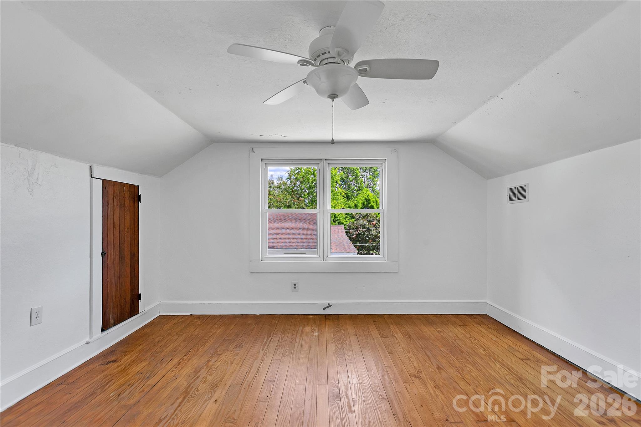 587 Old Hendersonville Highway — Brevard