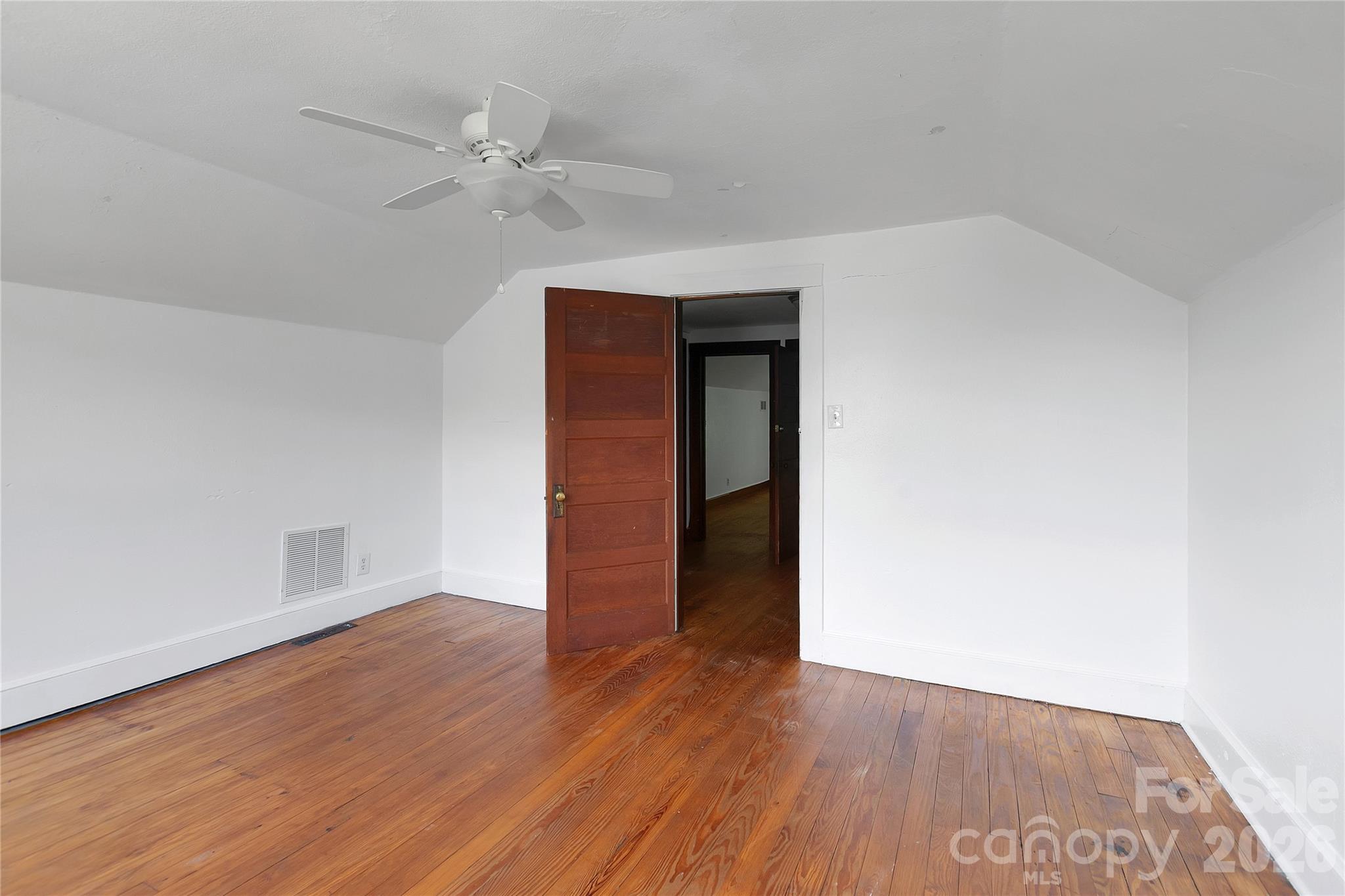 587 Old Hendersonville Highway — Brevard