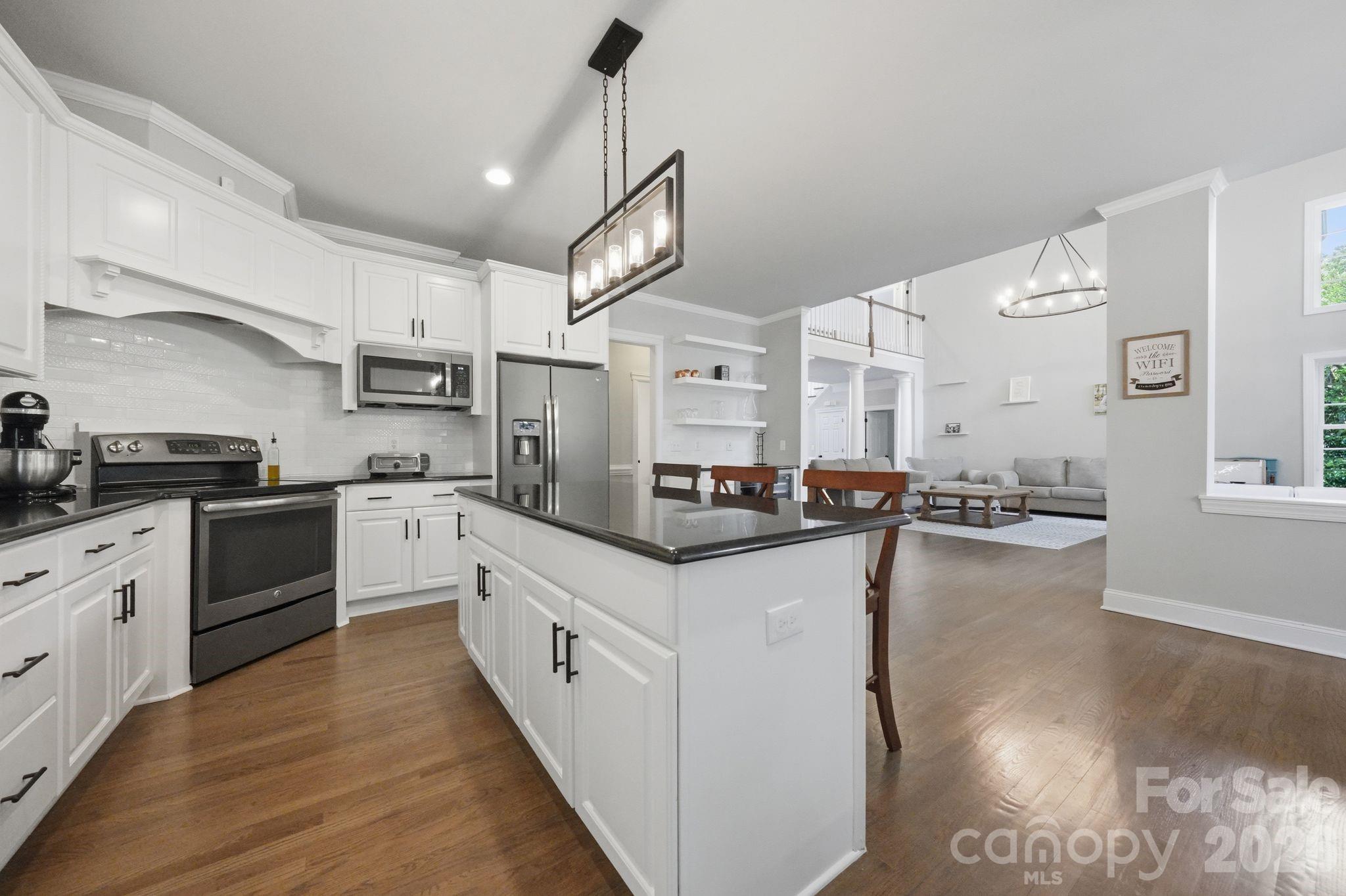10508 Devonshire Drive — Huntersville