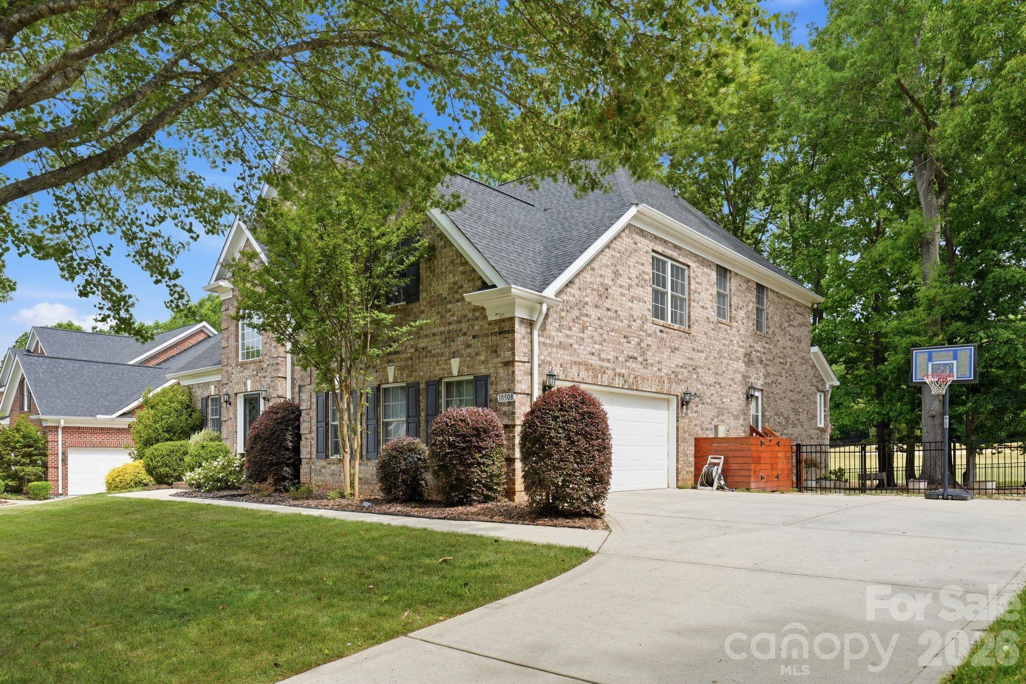 10508 Devonshire Drive — Huntersville