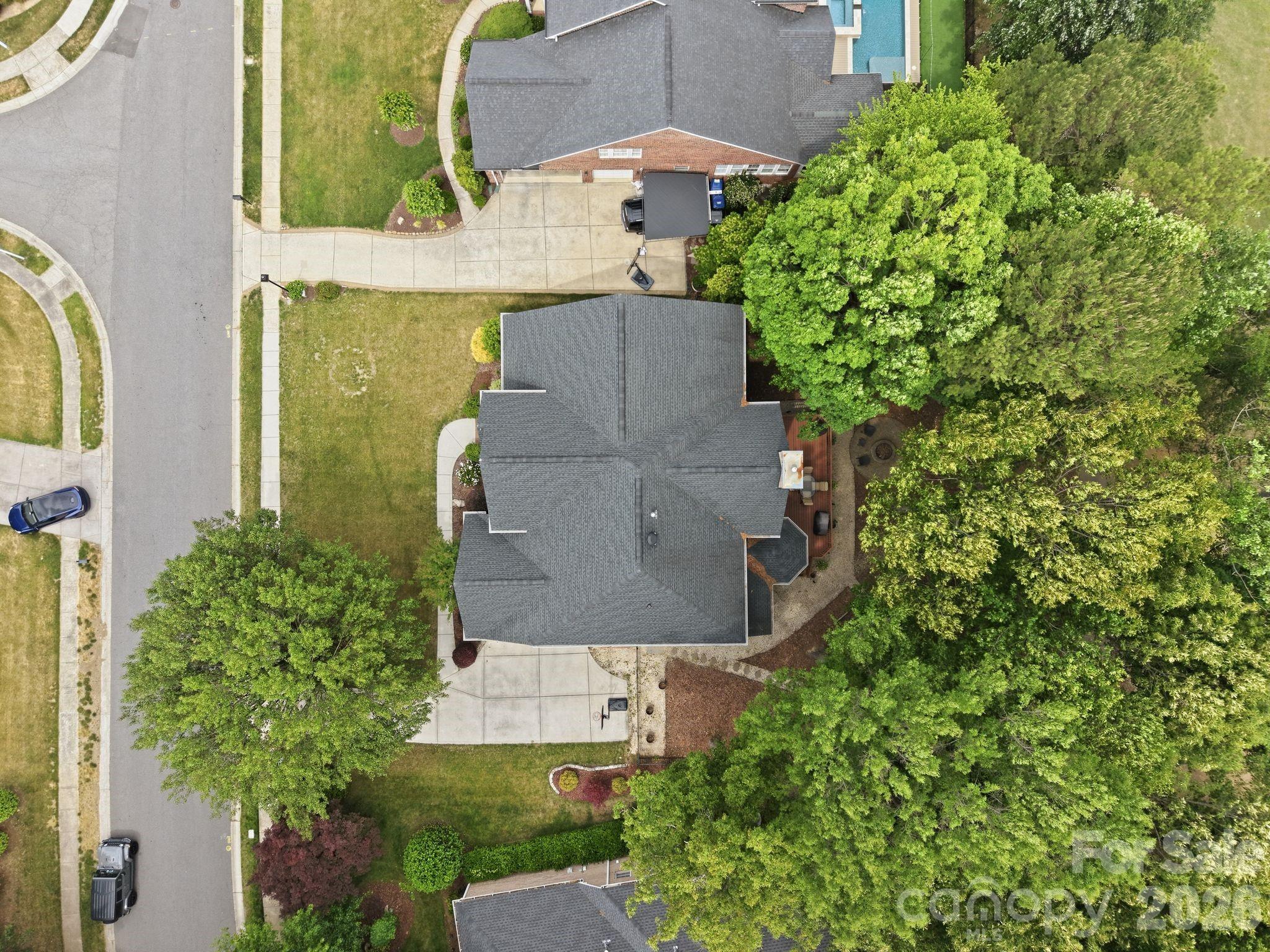 10508 Devonshire Drive — Huntersville
