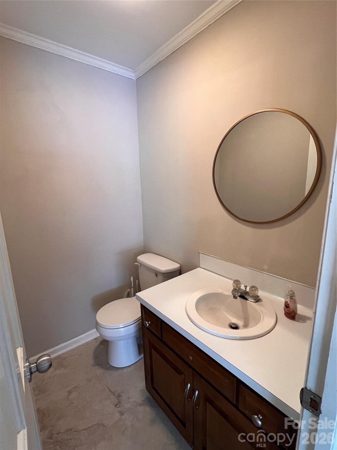 1426 Alf Hoover Road — Vale