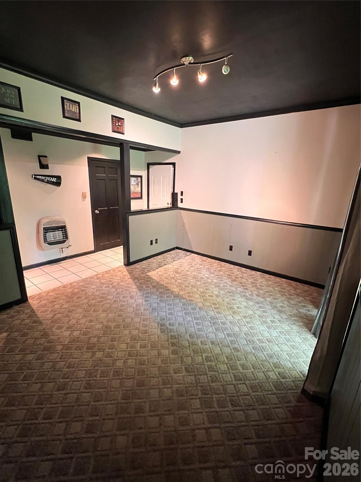 1426 Alf Hoover Road — Vale
