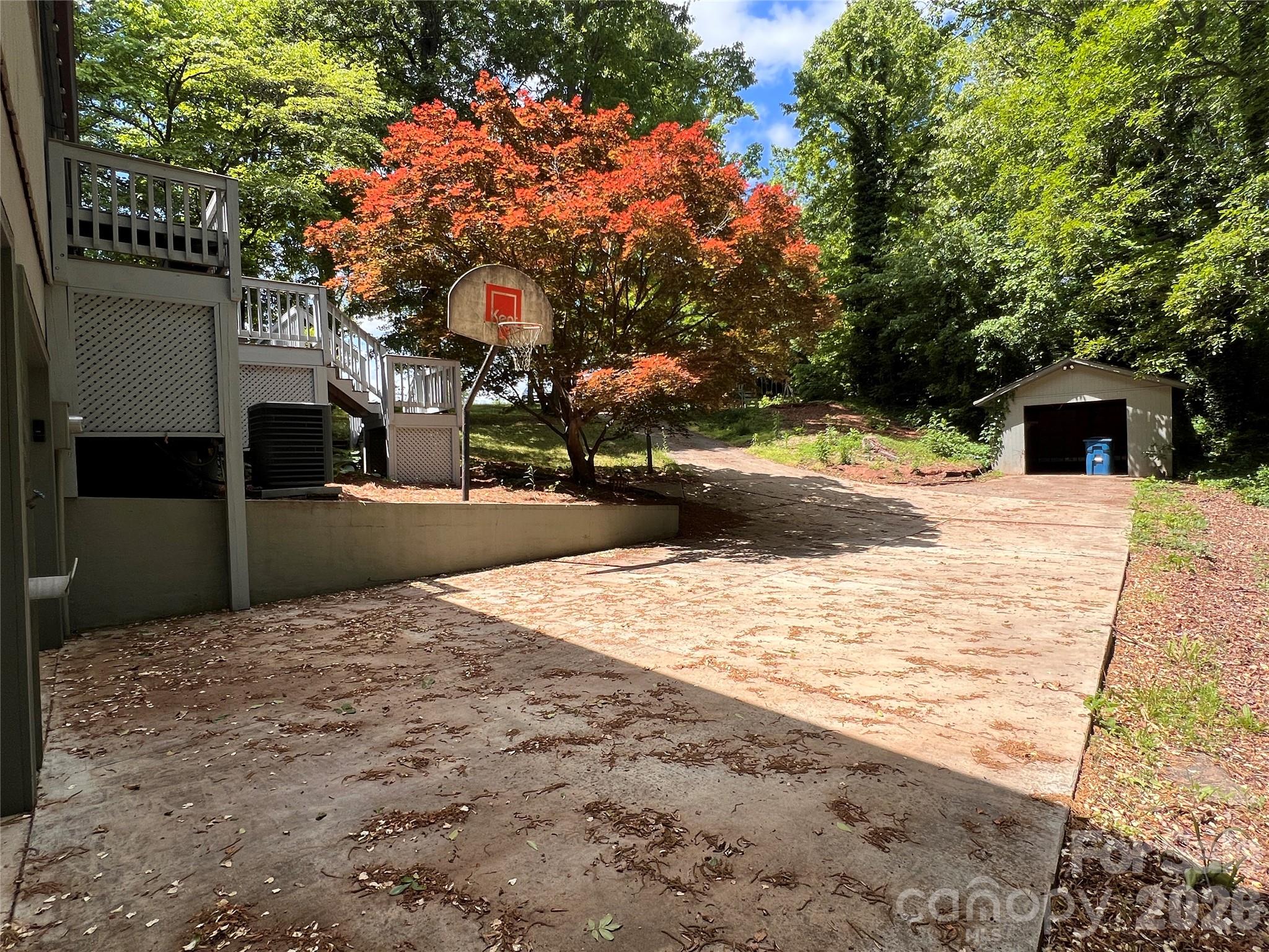 1426 Alf Hoover Road — Vale