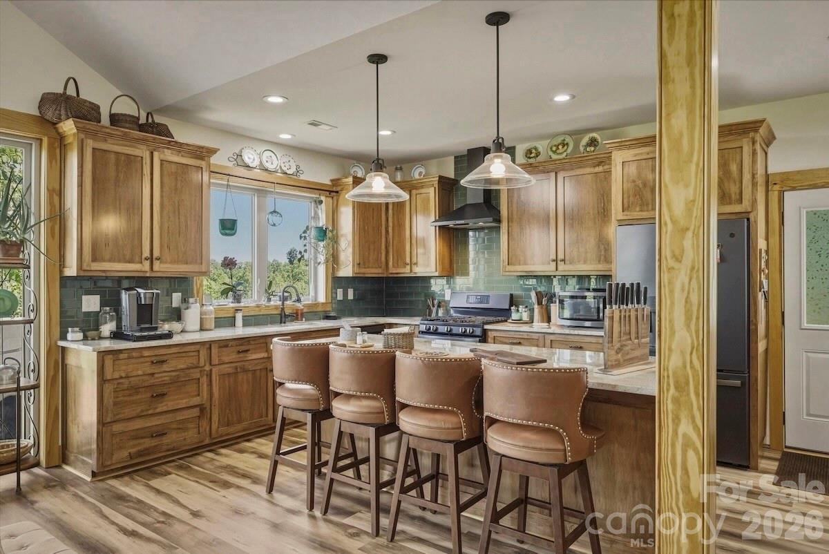 5564 Table View Lane — Lenoir