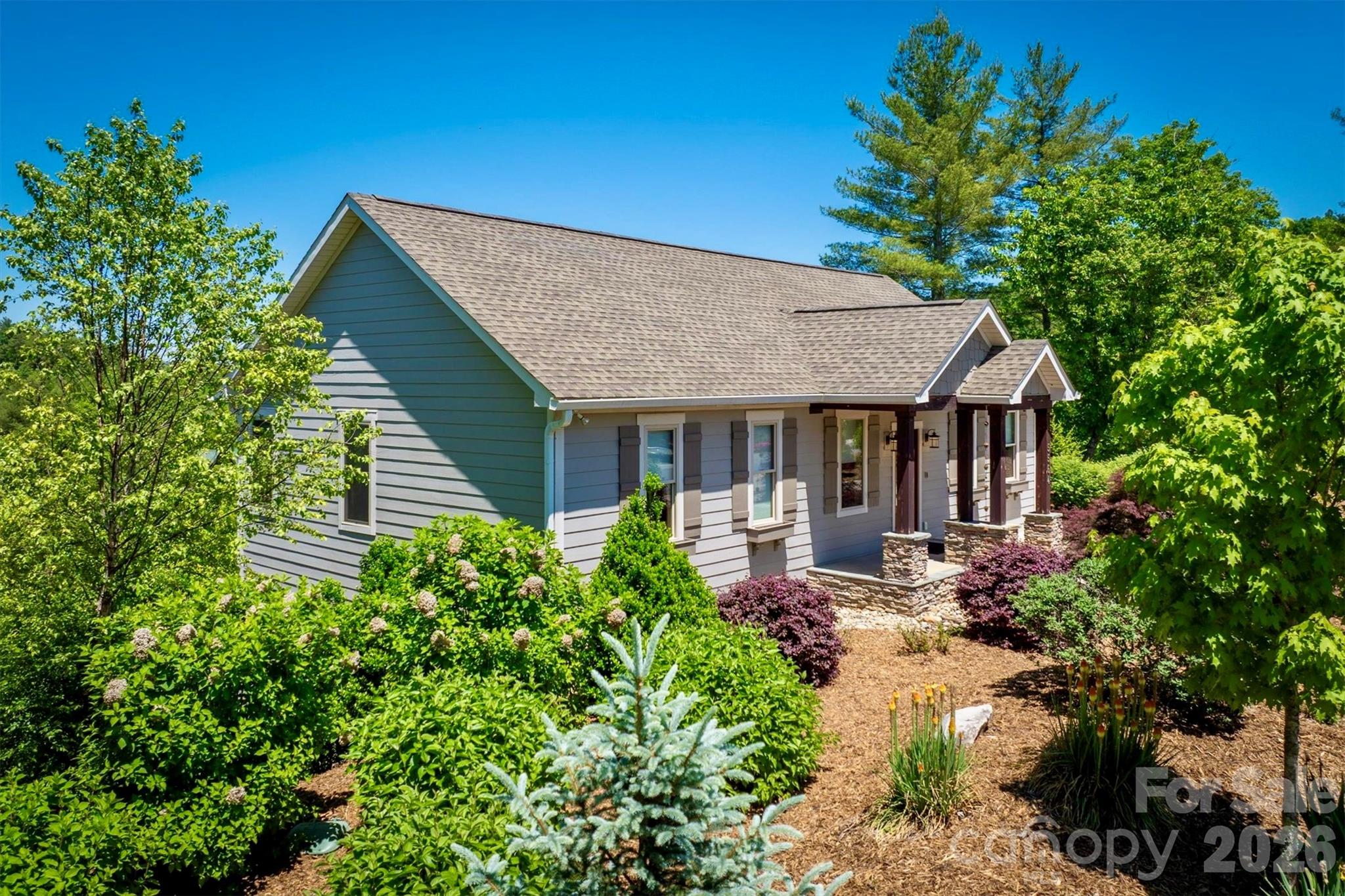 5564 Table View Lane — Lenoir