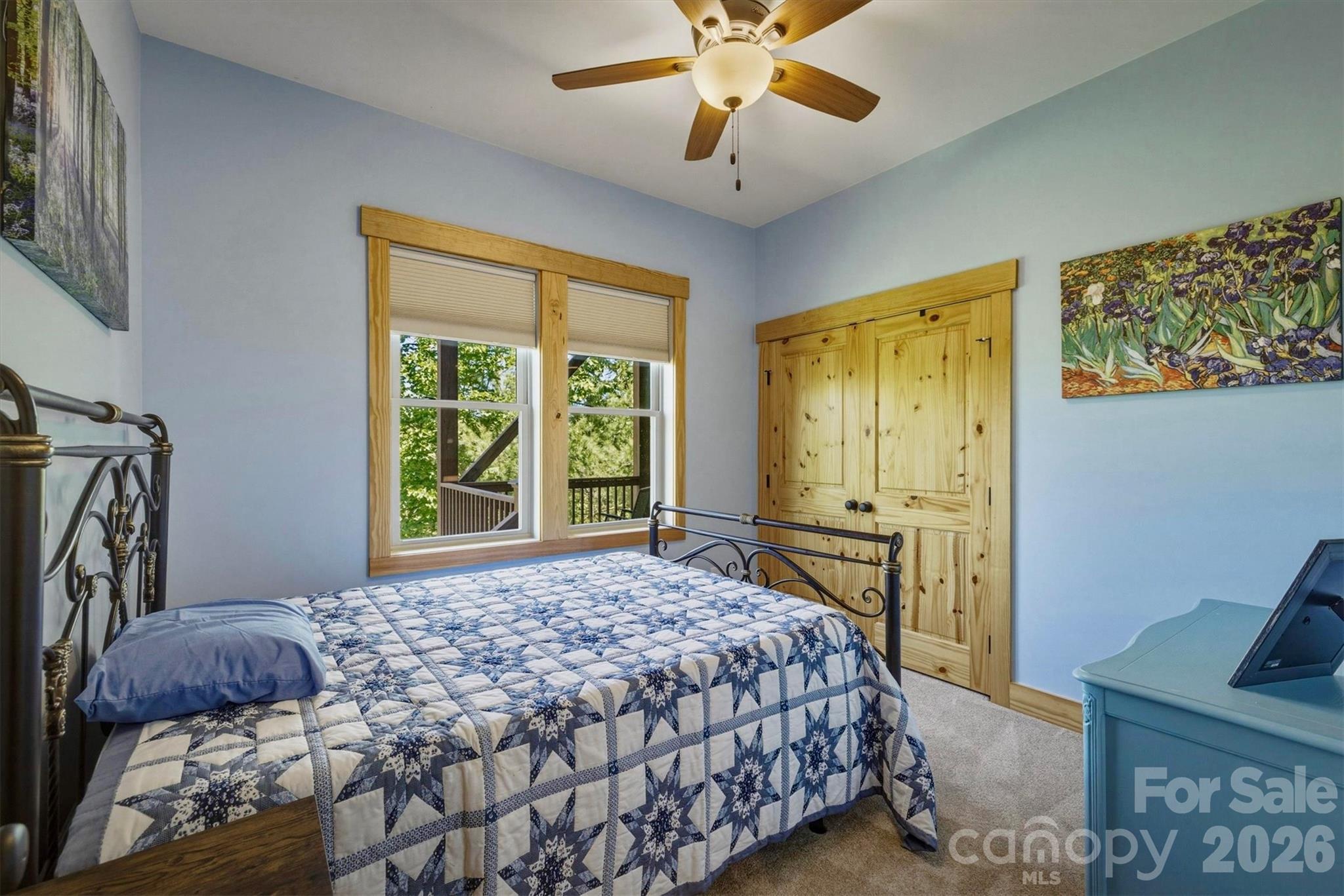 5564 Table View Lane — Lenoir