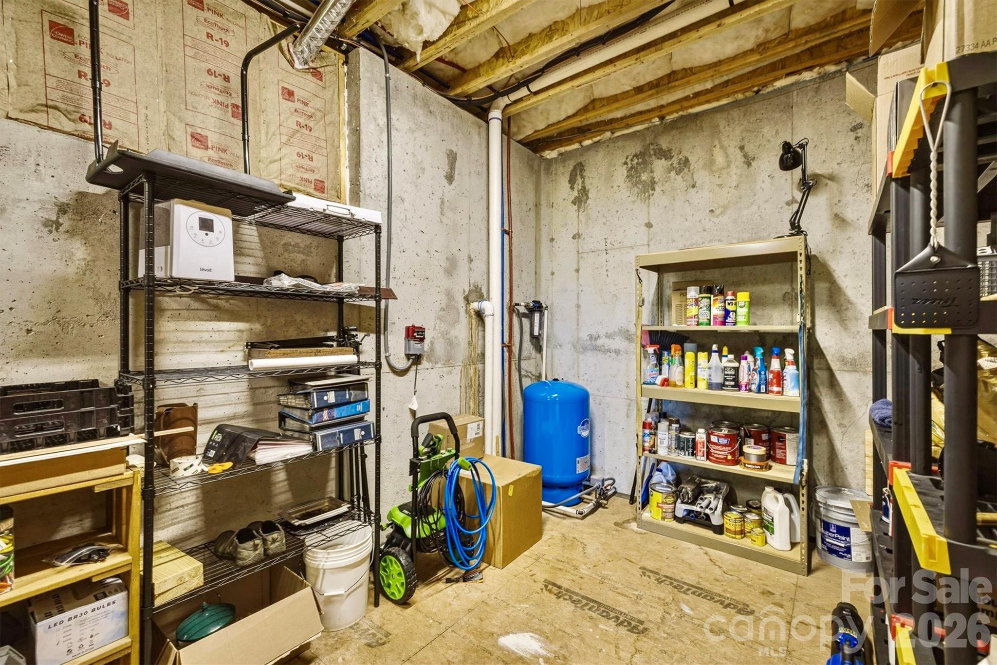 5564 Table View Lane — Lenoir
