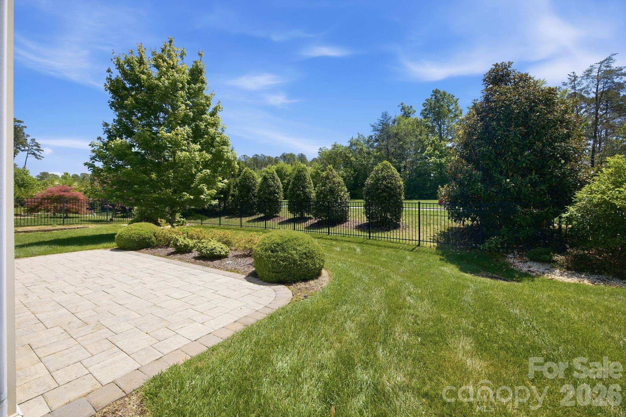 261 Stone Mountain Way — Denver