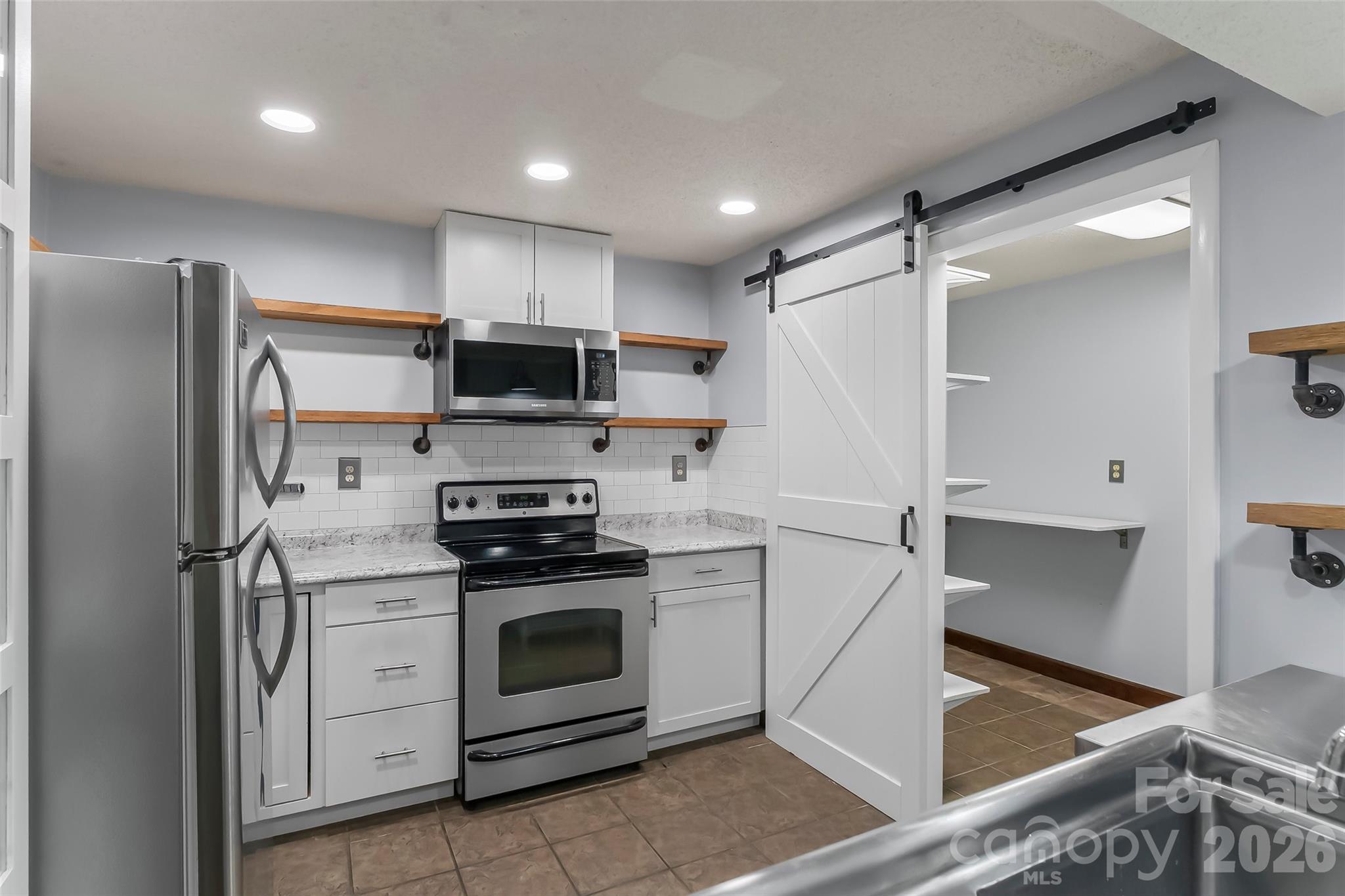 7820 Greenville Highway — Brevard