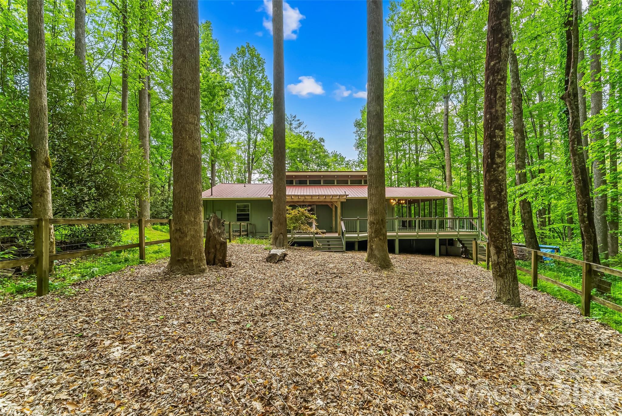 7820 Greenville Highway — Brevard