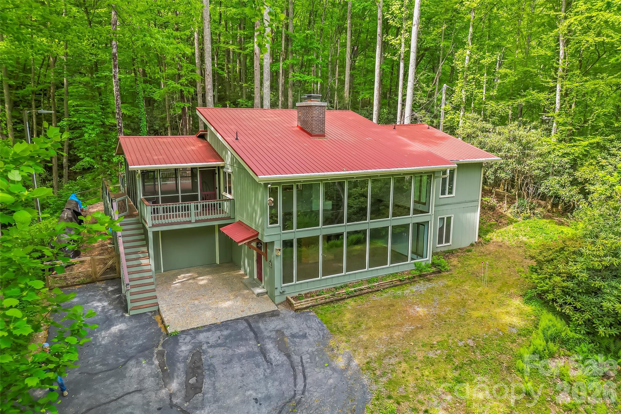 7820 Greenville Highway — Brevard