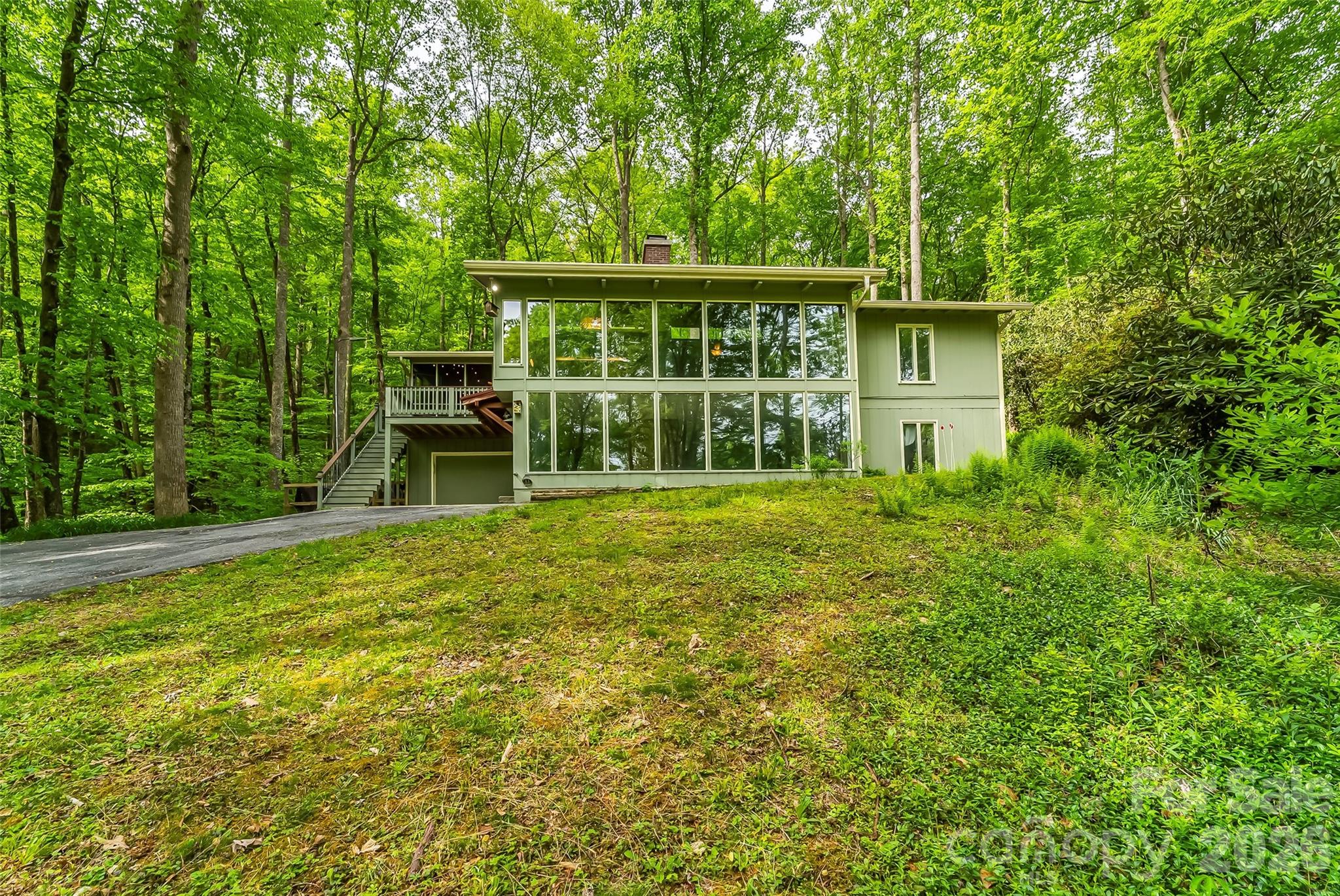 7820 Greenville Highway — Brevard