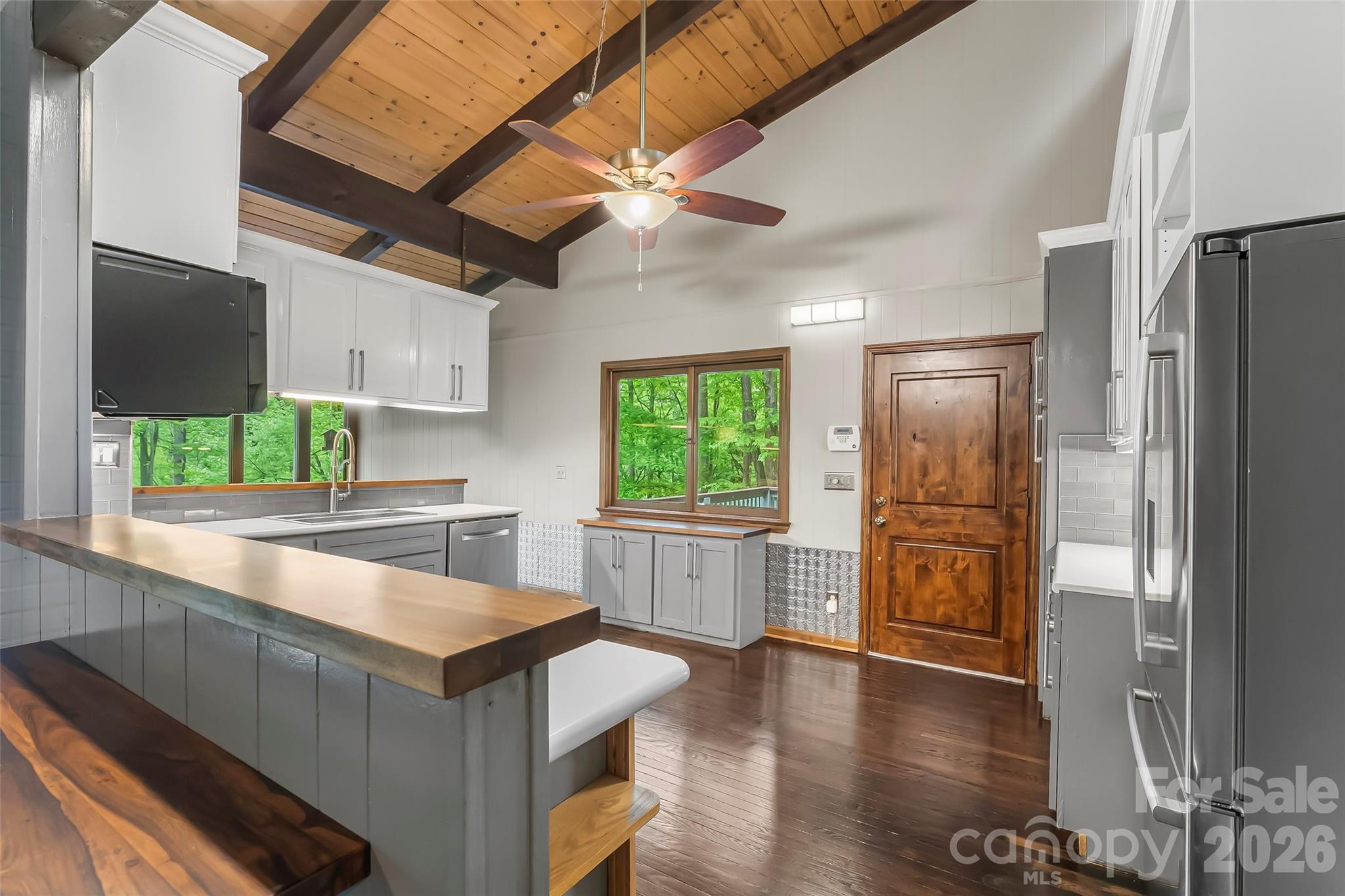 7820 Greenville Highway — Brevard