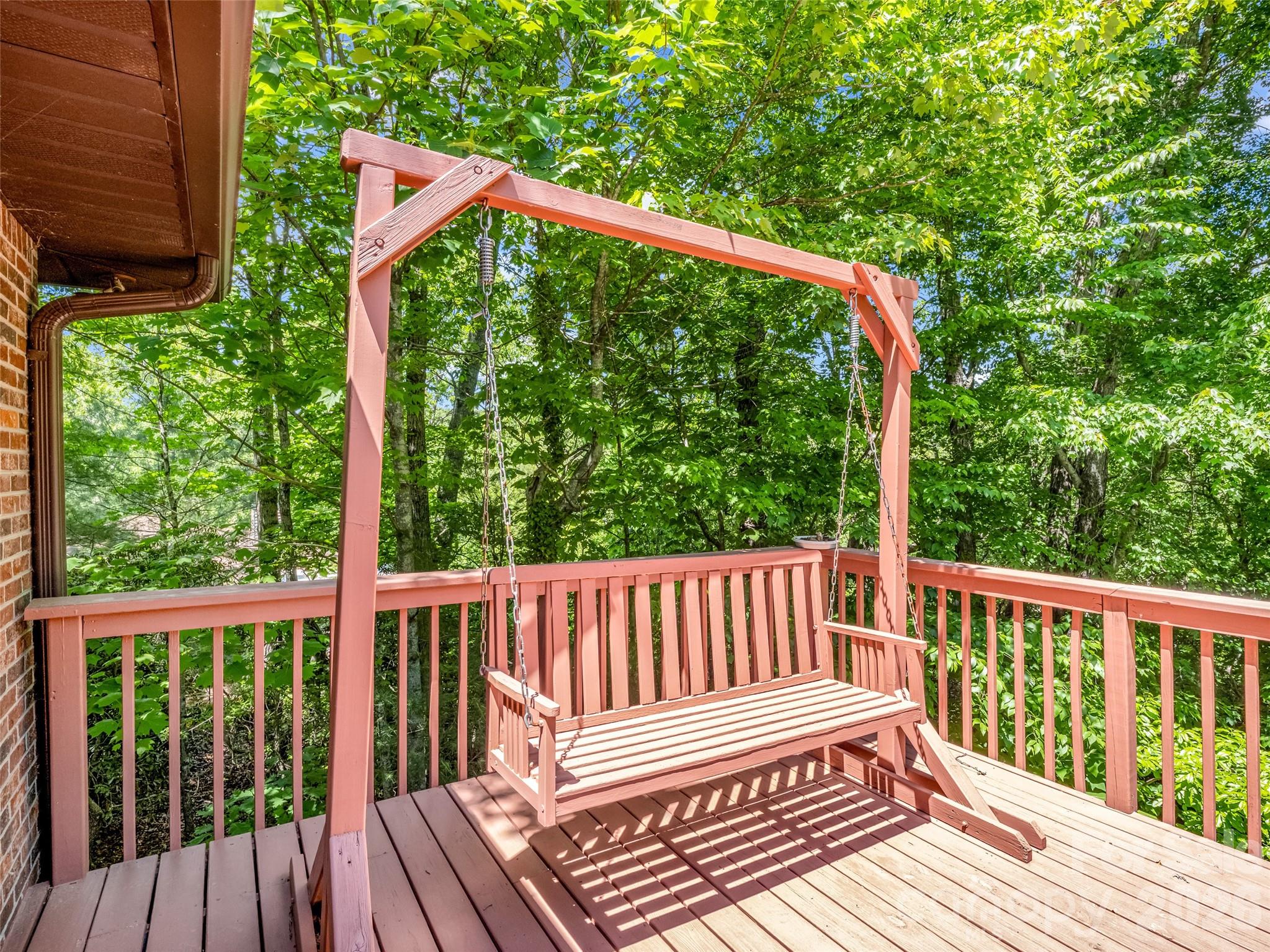 156 Deer Run — Hendersonville